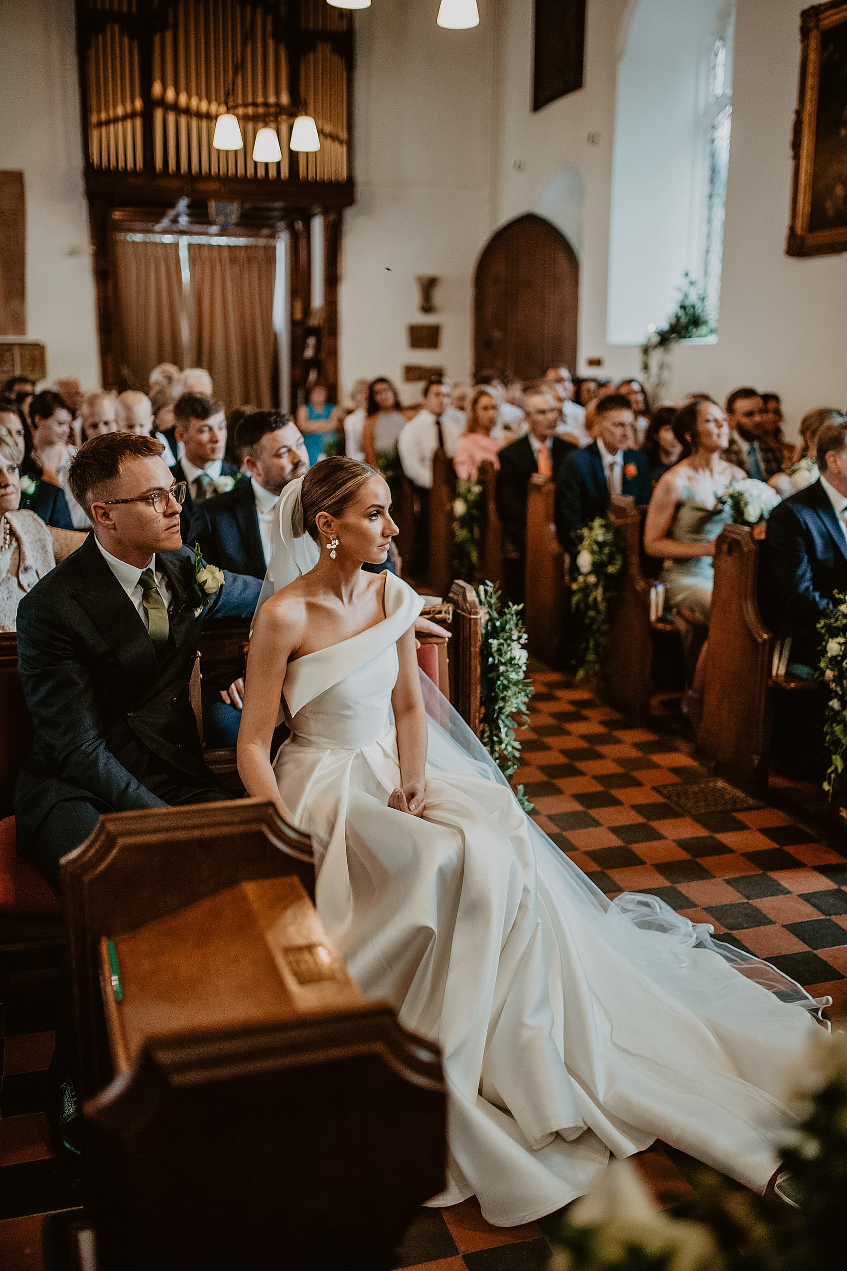 17 Jessica Bennett Bespoke bride Norwich Cathedral wedding