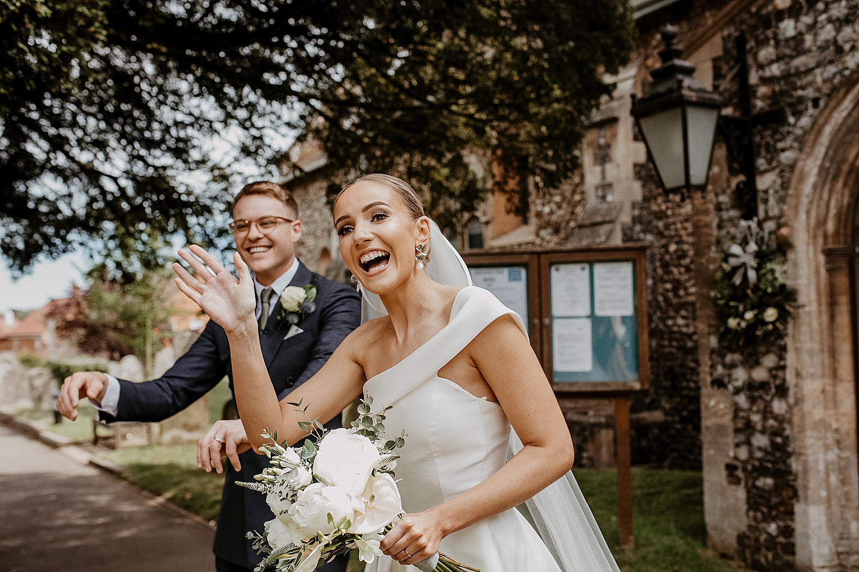 21 Jessica Bennett Bespoke bride Norwich Cathedral wedding