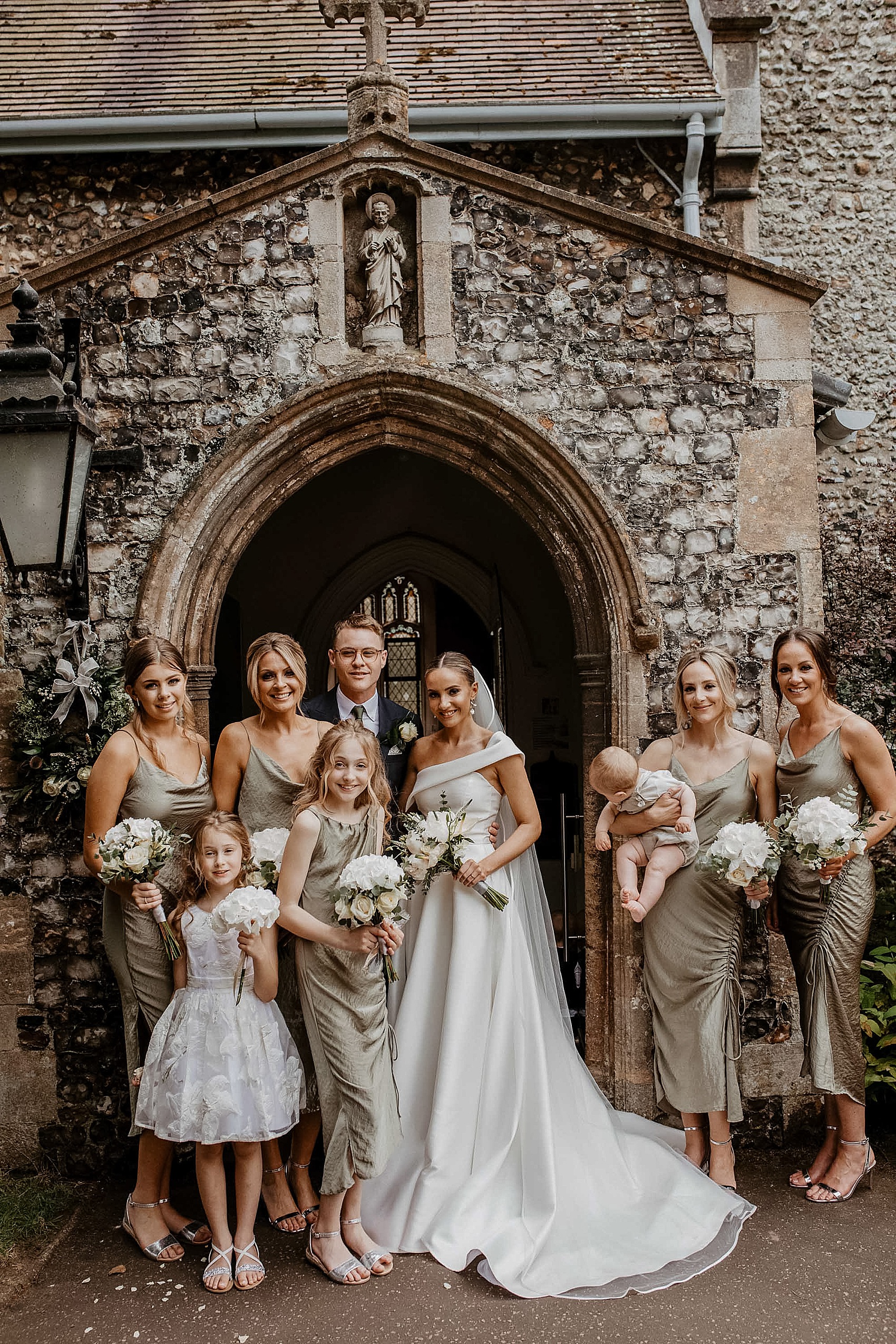 22 Jessica Bennett Bespoke bride Norwich Cathedral wedding
