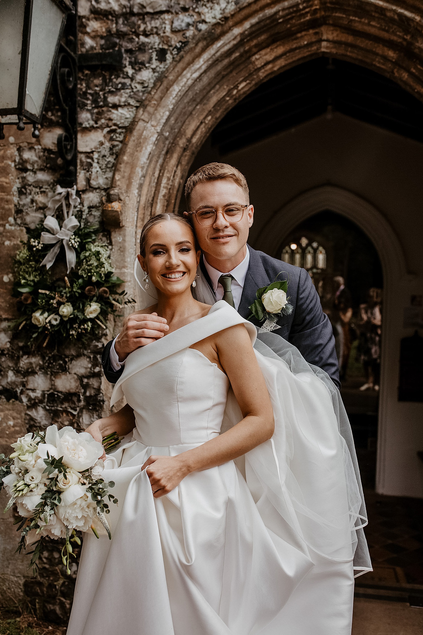 24 Jessica Bennett Bespoke bride Norwich Cathedral wedding
