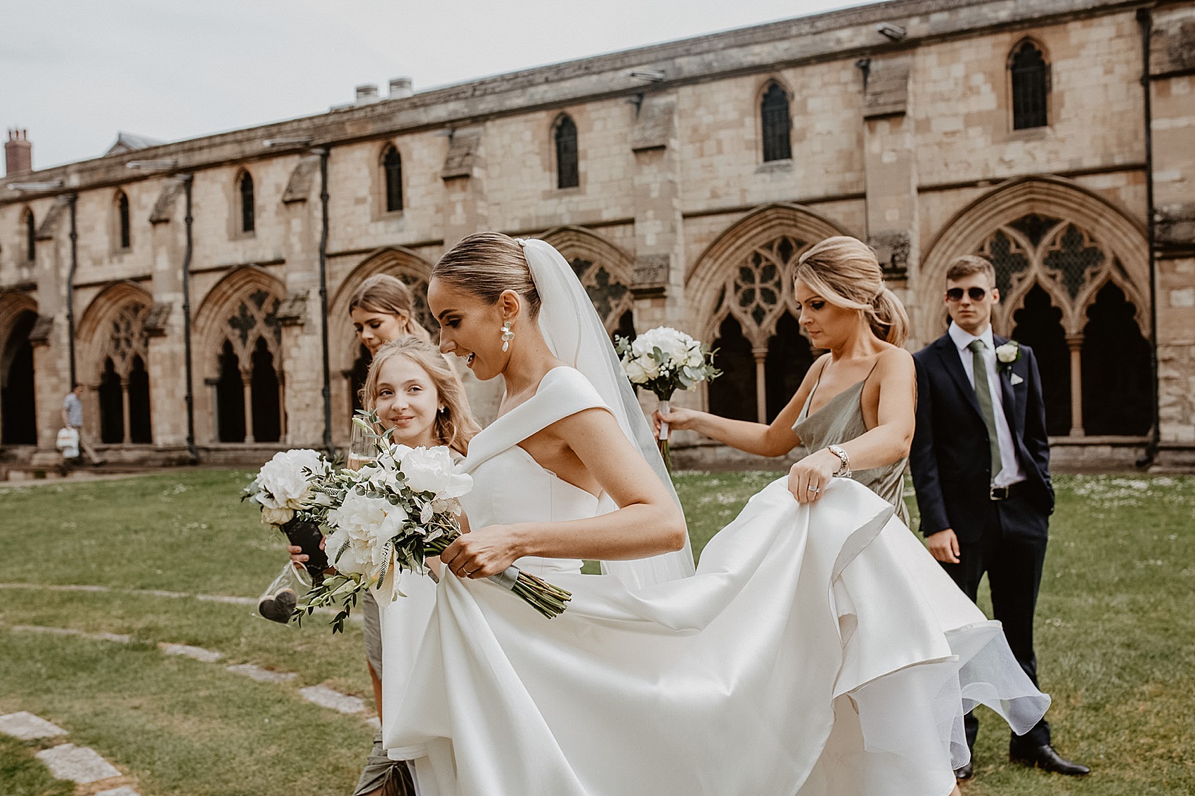 30 Jessica Bennett Bespoke bride Norwich Cathedral wedding