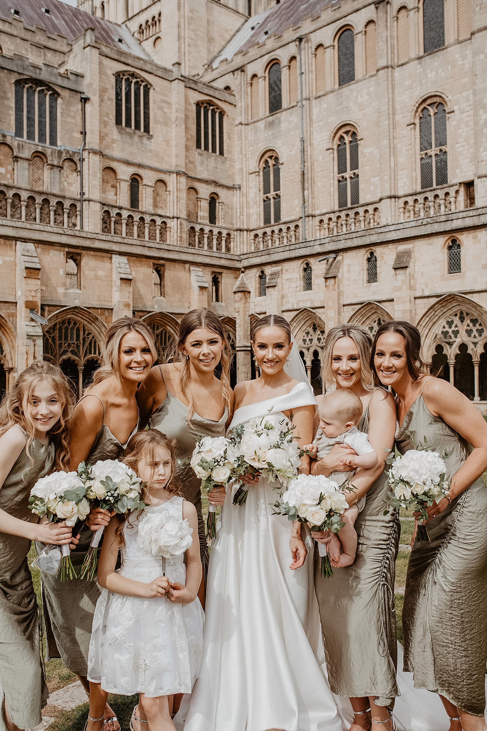 31 Jessica Bennett Bespoke bride Norwich Cathedral wedding