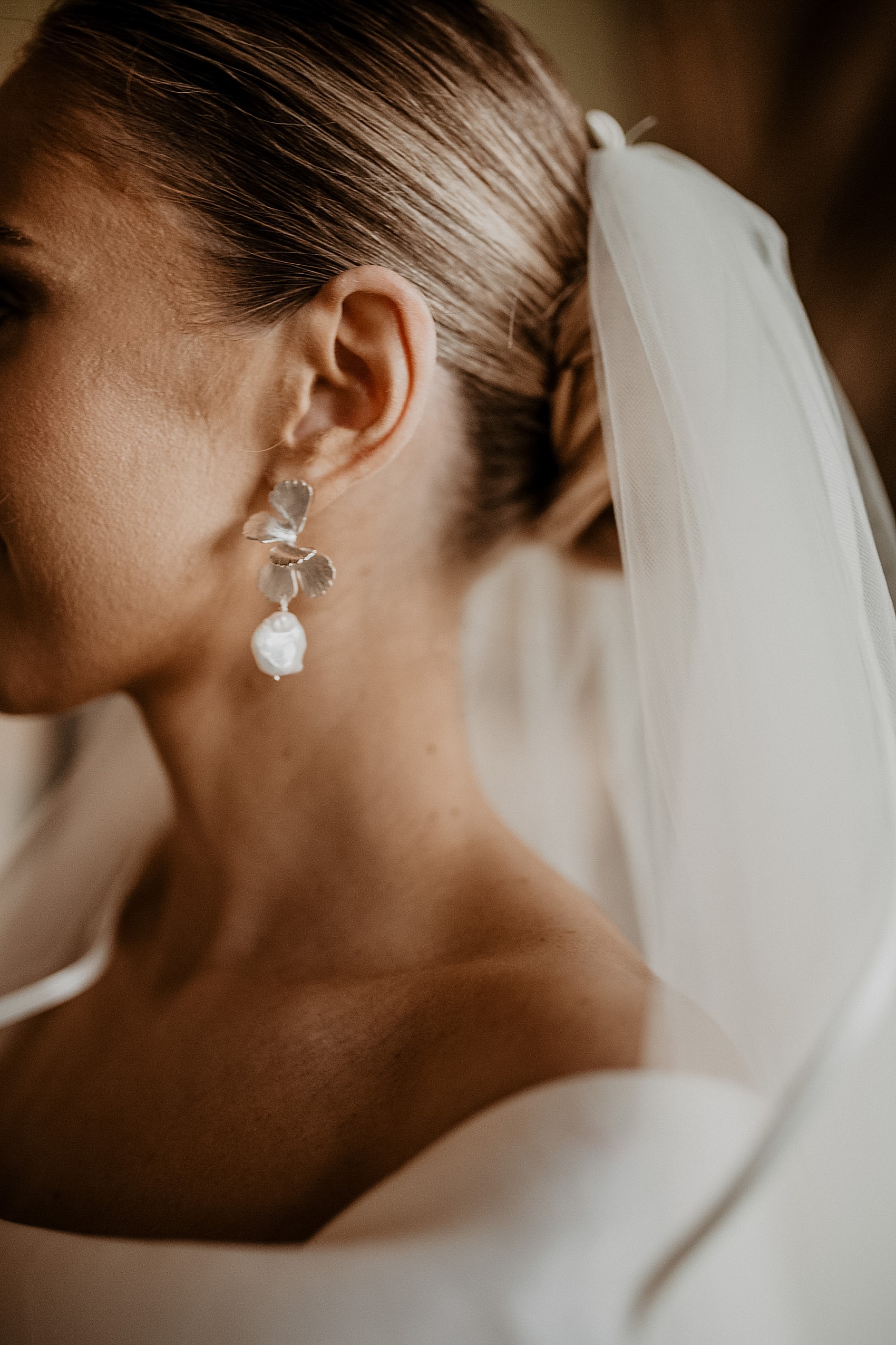 51 Jessica Bennett Bespoke bride Norwich Cathedral wedding