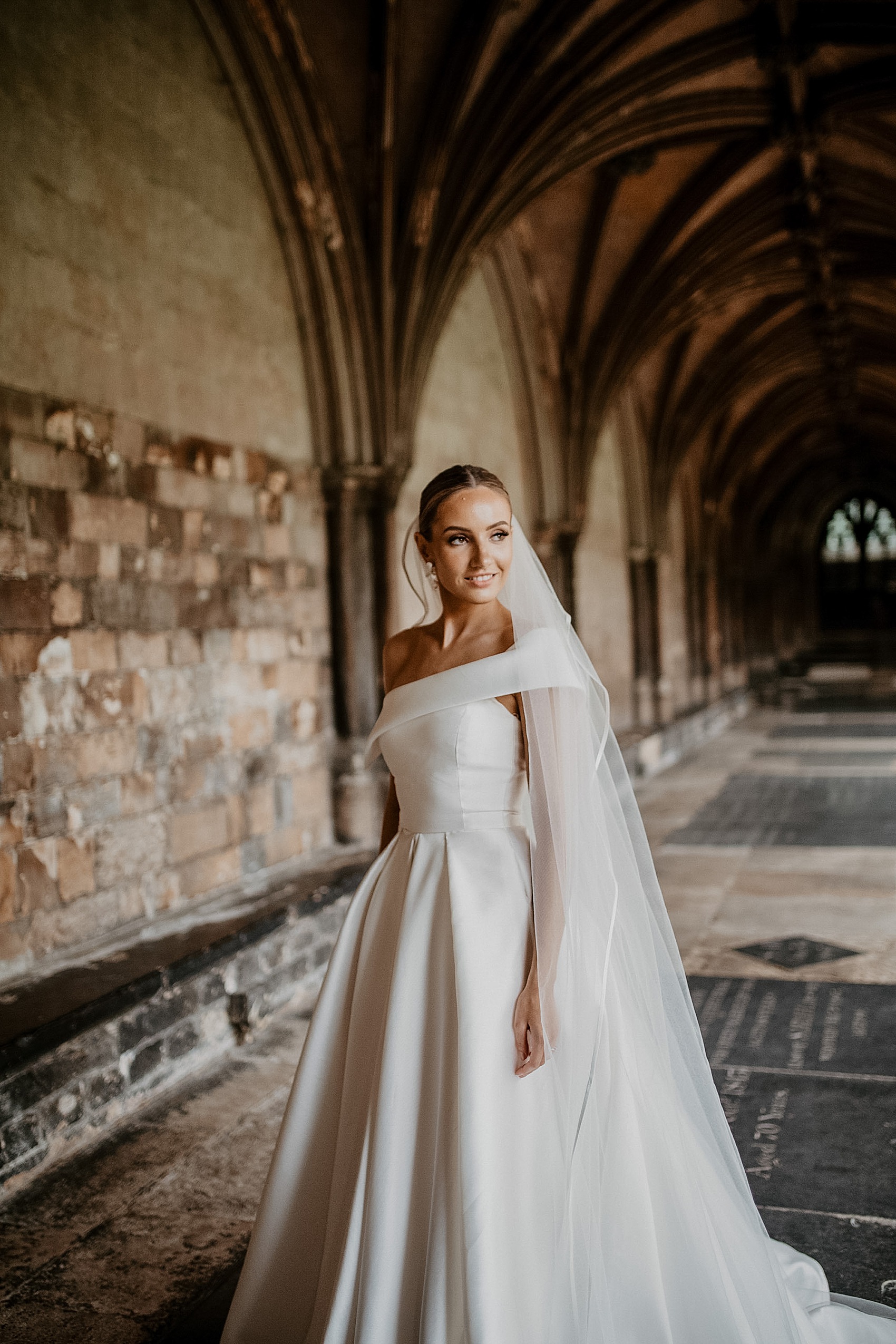 52 Jessica Bennett Bespoke bride Norwich Cathedral wedding