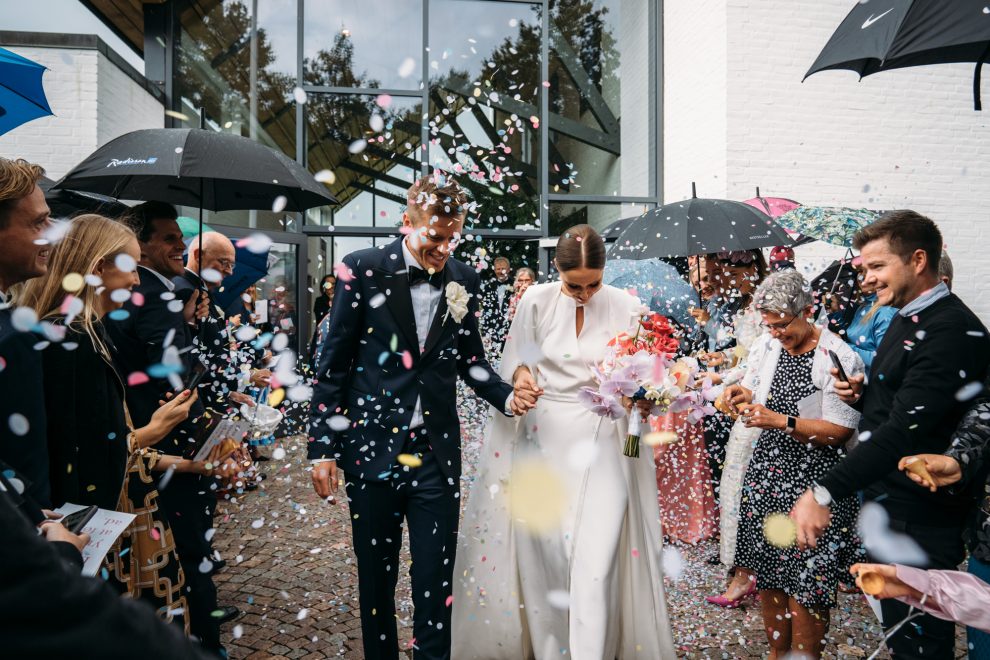 Kaviar Gauche bride cape confetti shot