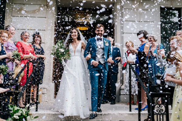 A Low-Cut Suzanne Neville Gown for a Chic & Sophisticated City Wedding
