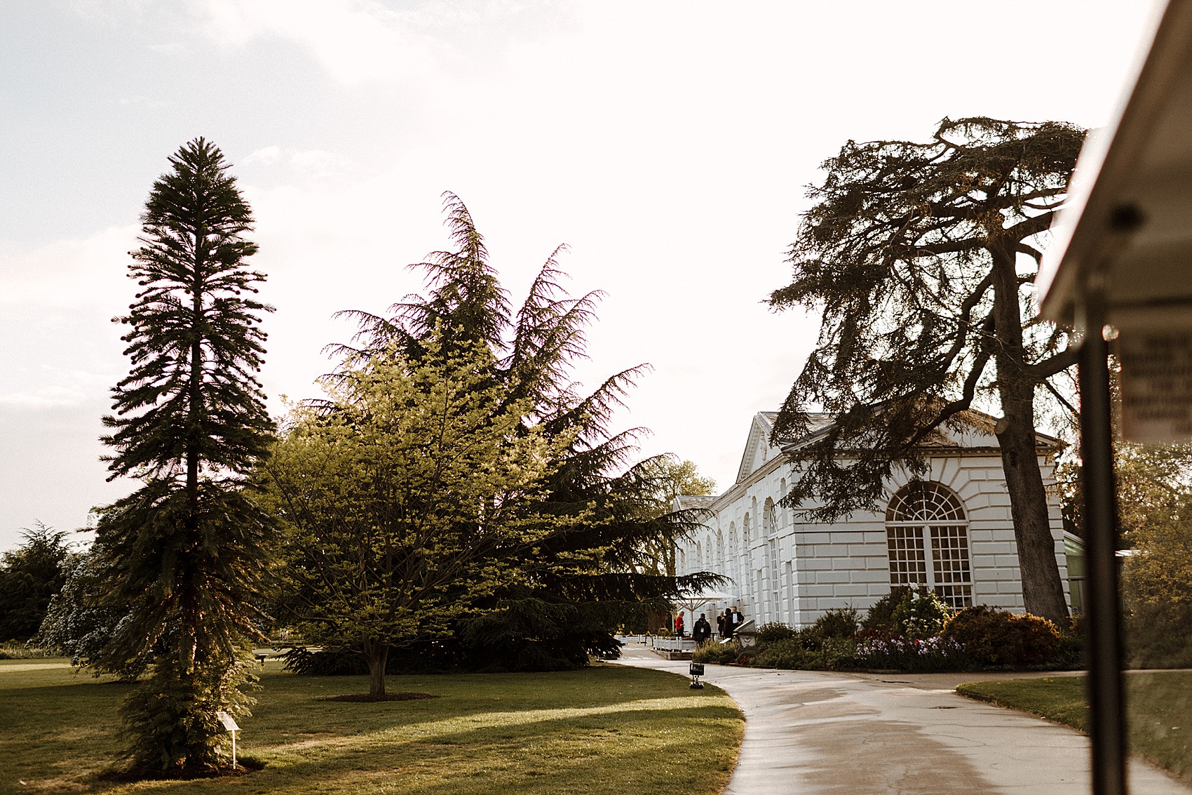 52 Kew Gardens wedding Alexandra Grecco cape