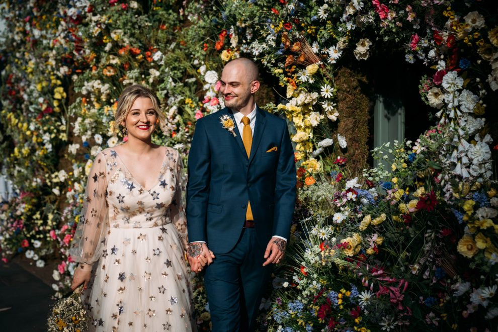 Starry wedding dress floral wedding backdrop