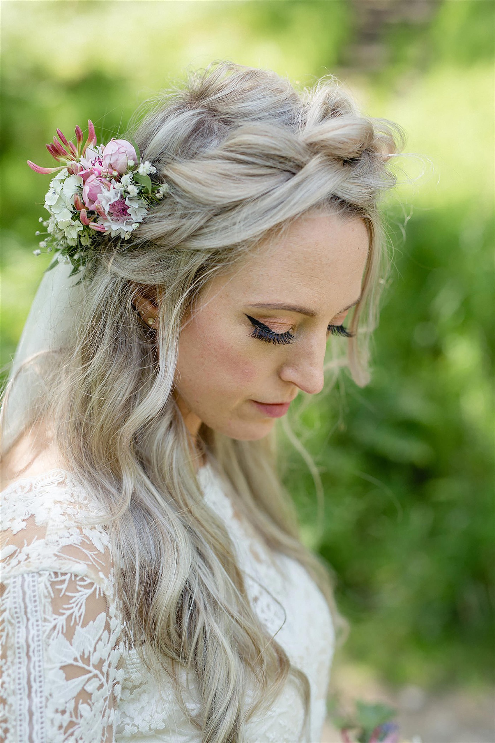 27 Boho wedding The Arches Dean Clough Mills