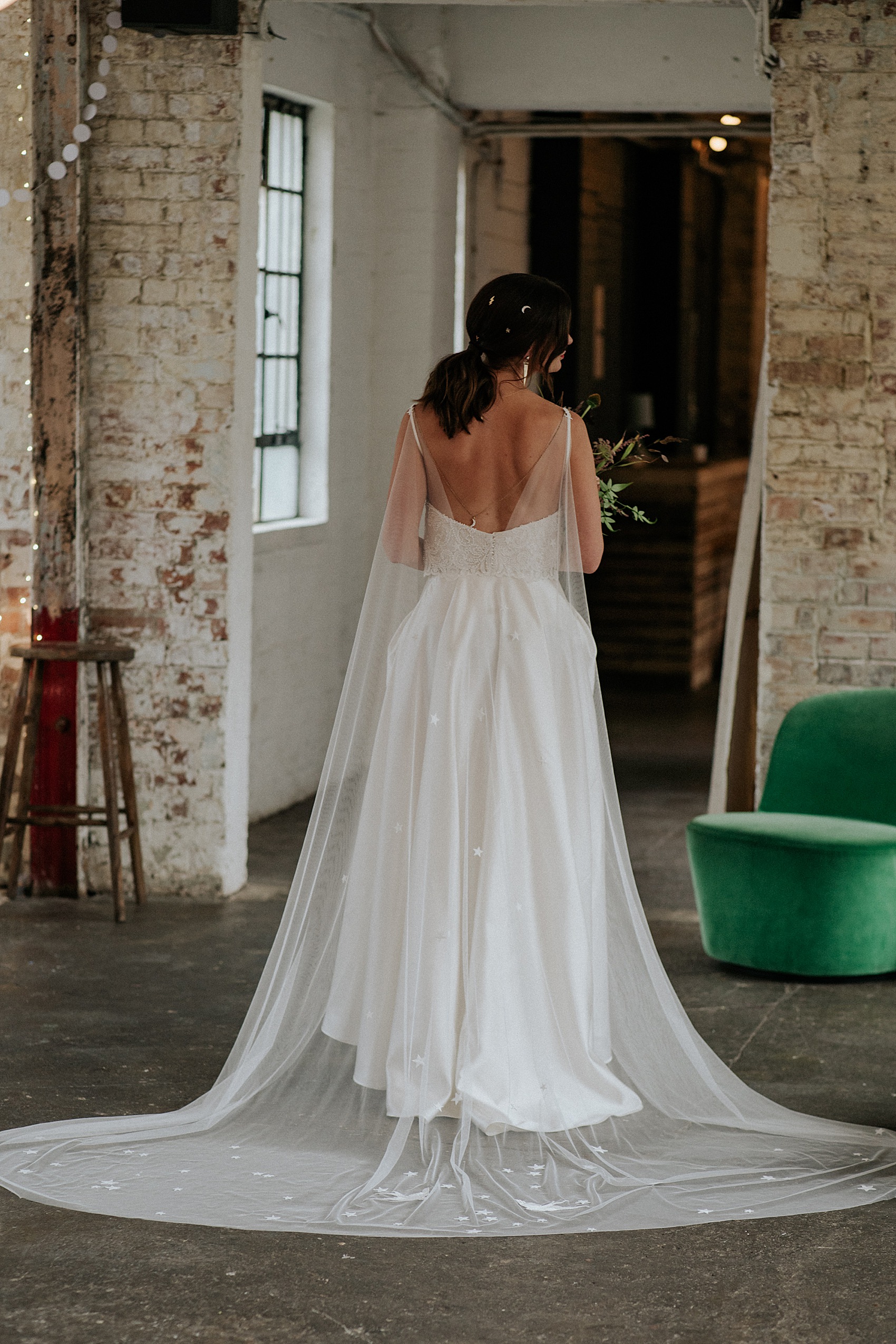 Halfpenny London bride warehouse wedding 18