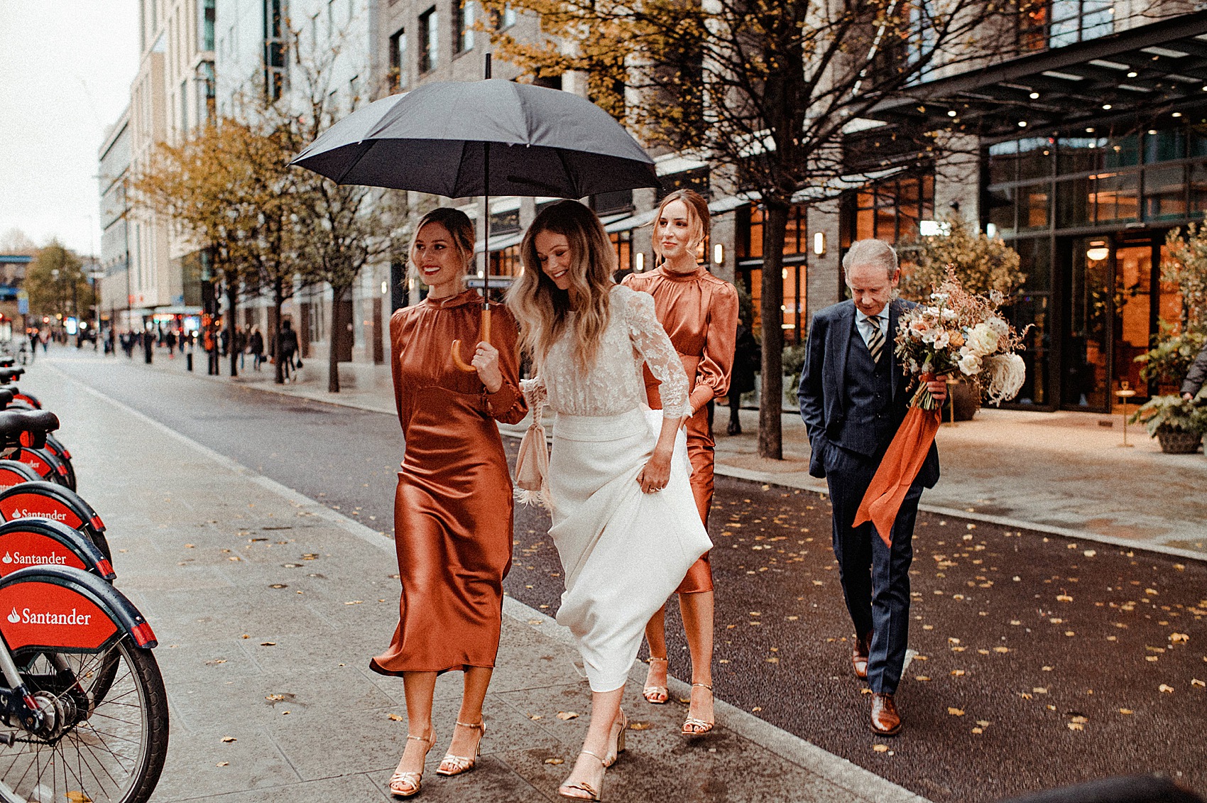 Late Autumn Wedding Laure de Sagazan bride 19