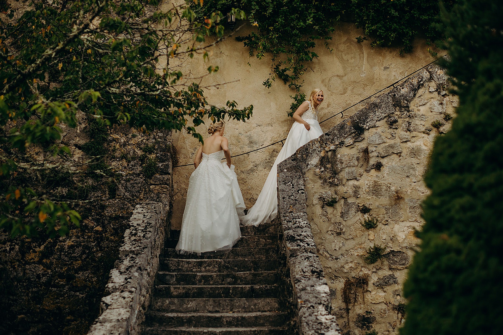 Two brides Sassi Holford French Chateau Wedding 65