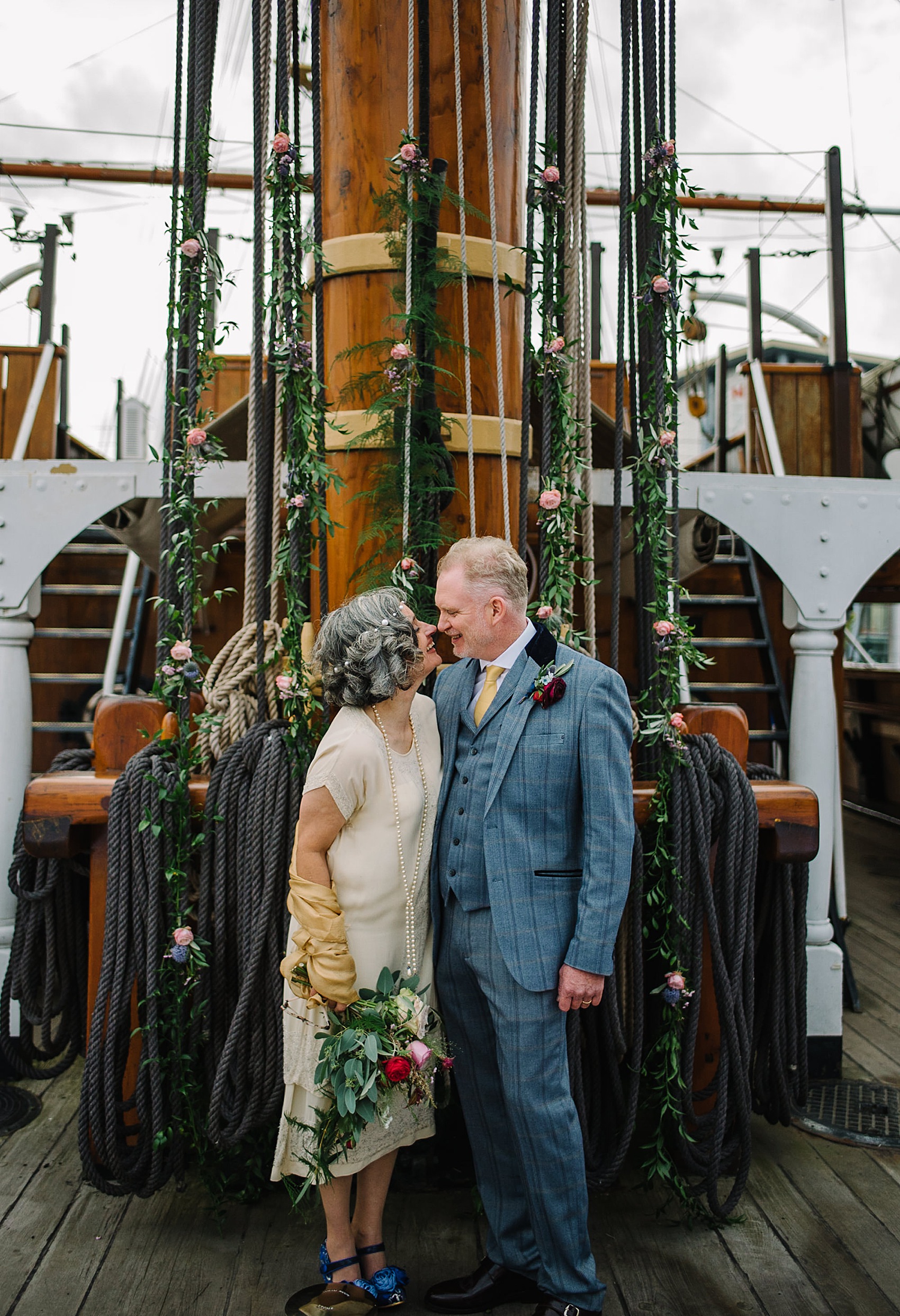 Wedding on a boat 1920s vintage dress 40