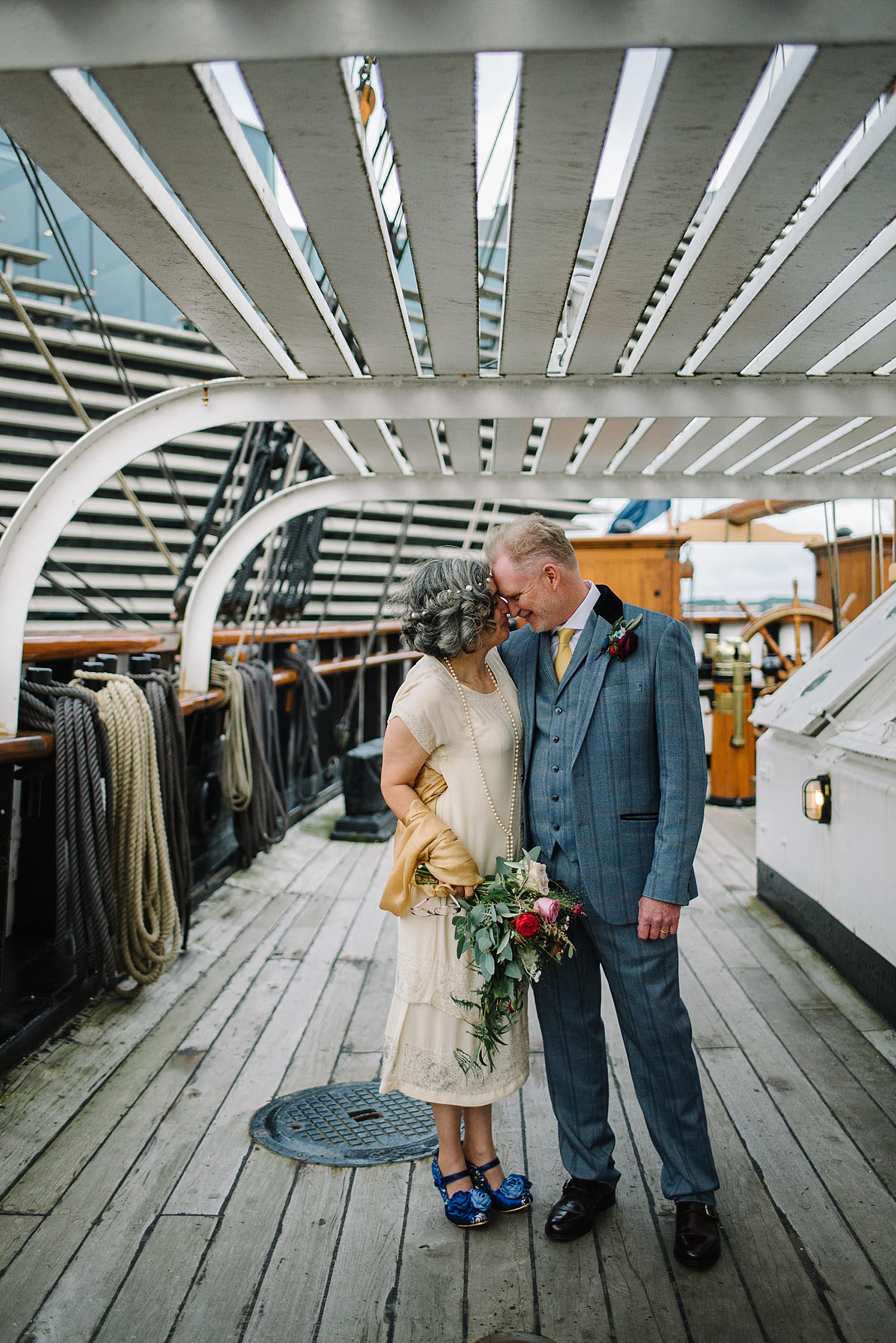 Wedding on a boat 1920s vintage dress 43