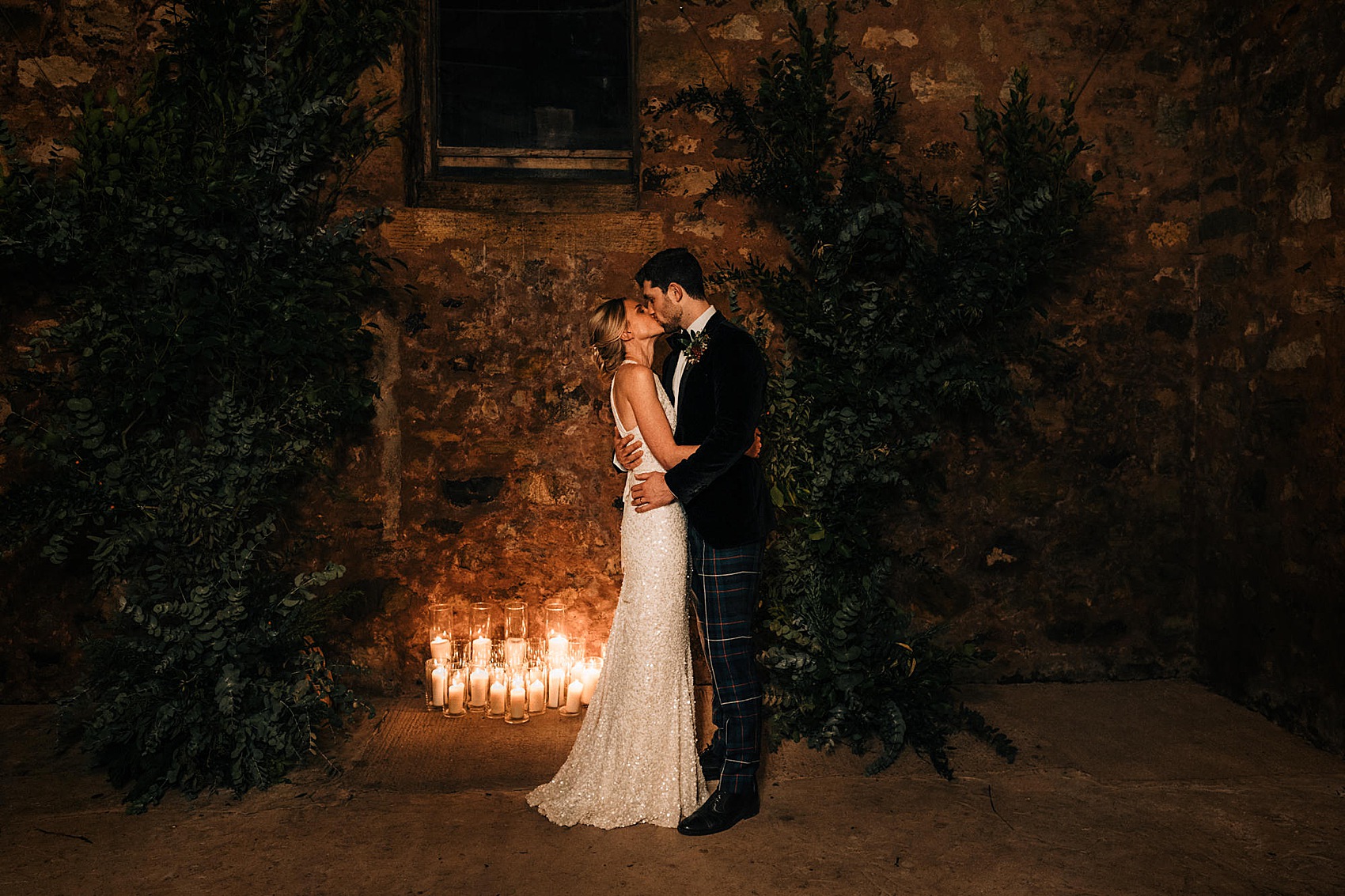 Cosy Autumn Candlelit Scottish Wedding 54