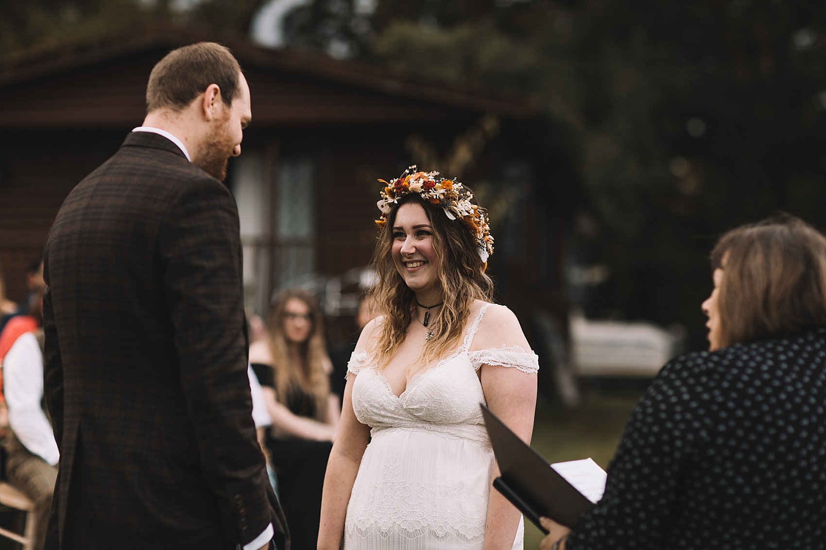 Atmostpheric Autumn Scottish Loch wedding 24