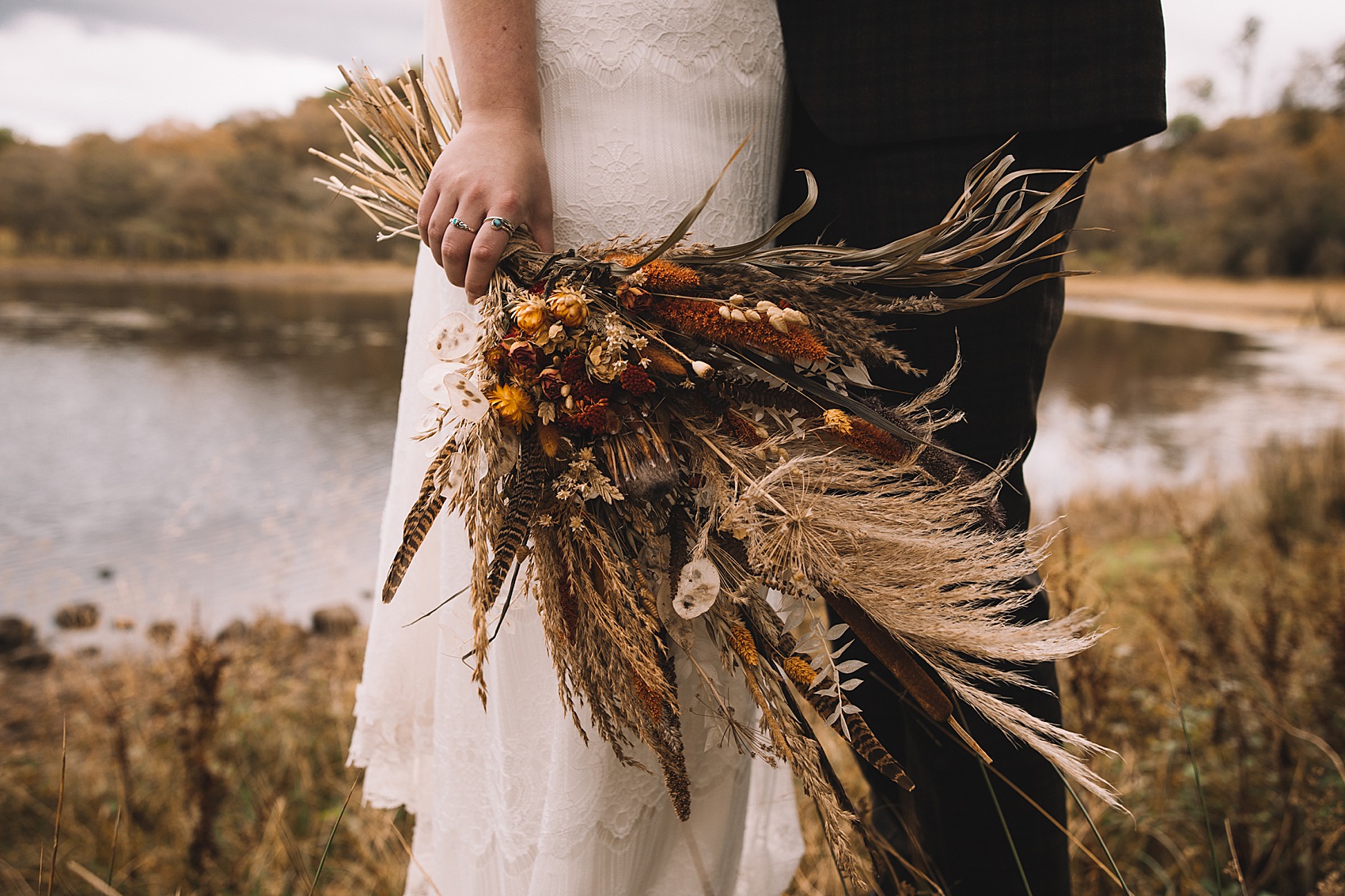 Atmostpheric Autumn Scottish Loch wedding 35