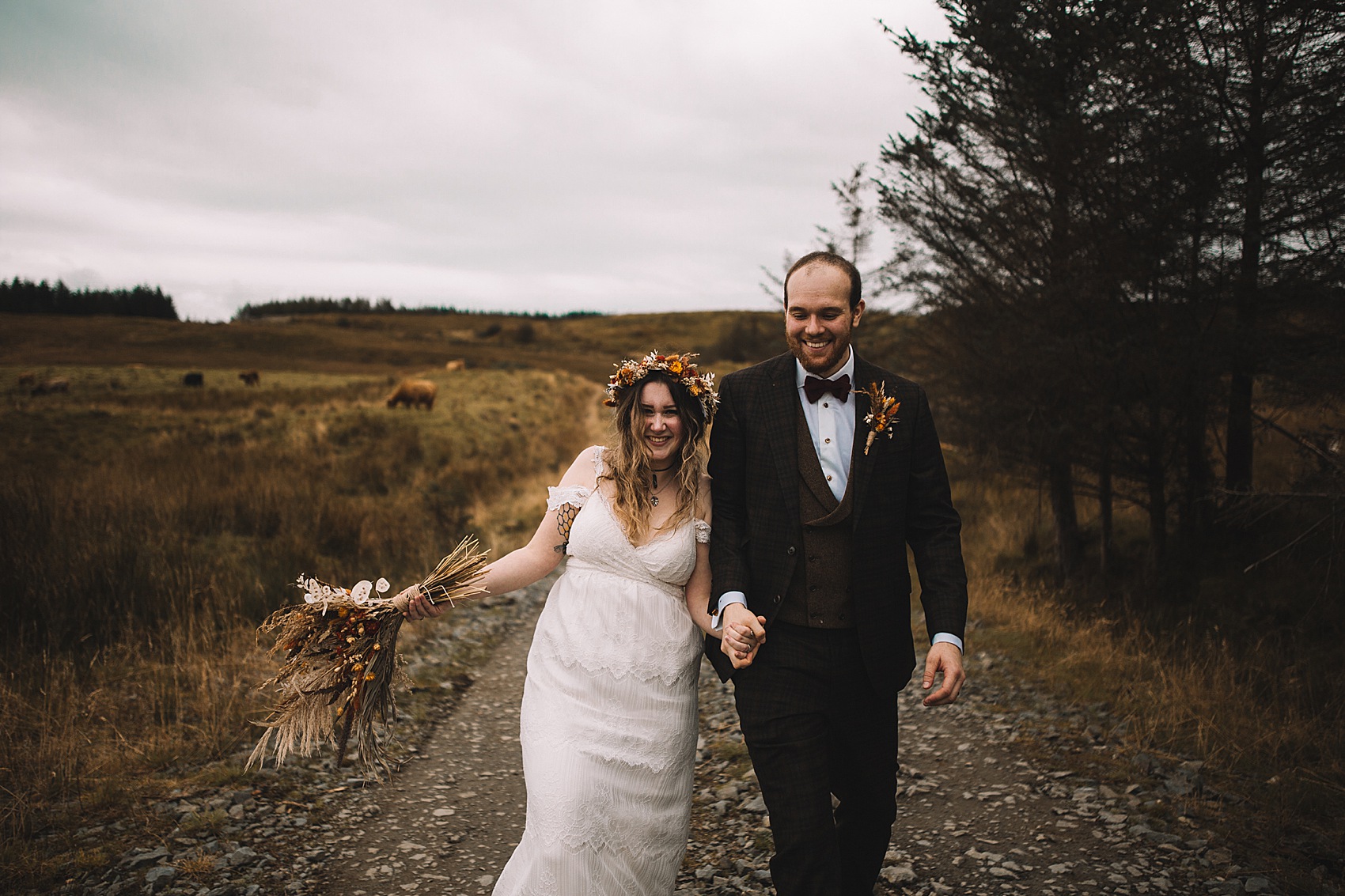 Atmostpheric Autumn Scottish Loch wedding 39