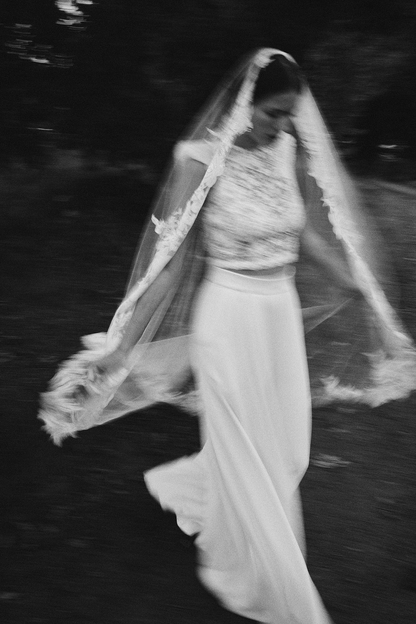 Modern intimate outdoor wedding style post covid 13 - How The UK Wedding Industry is Adapting, Evolving & Reinventing Modern intimate outdoor wedding style post covid 13