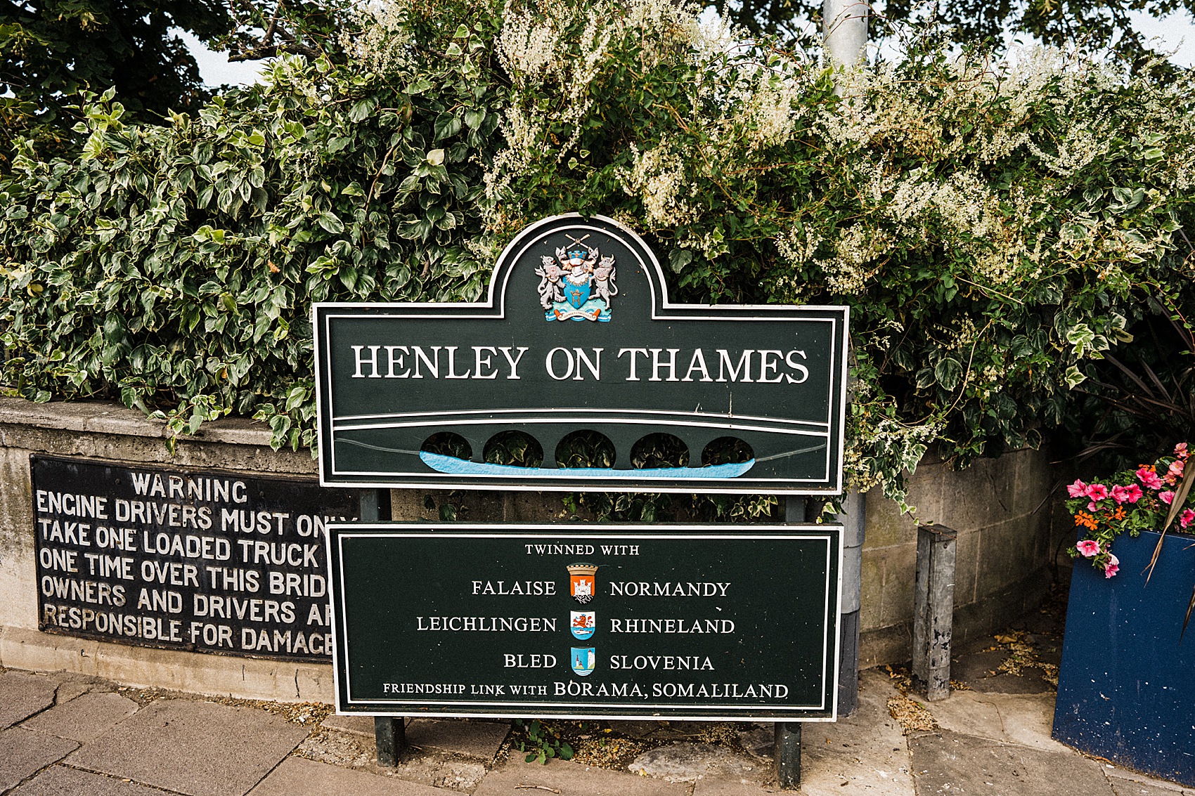 10 Henley on Thames wedding tent reception