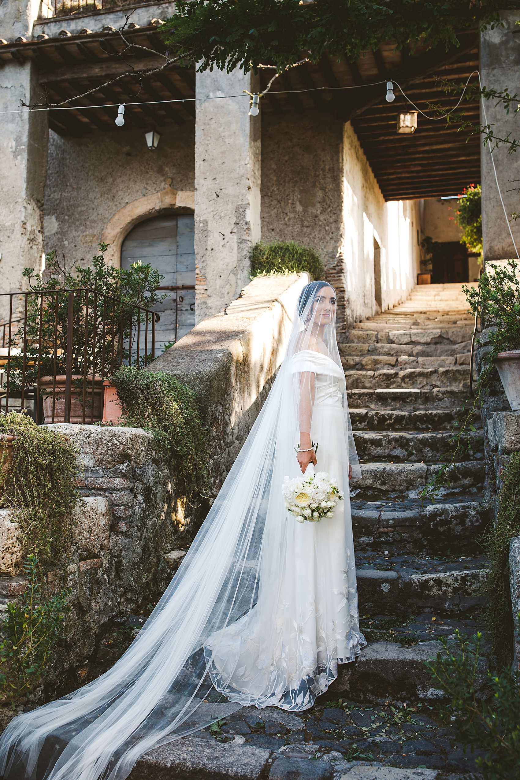 20 Halfpenny London bride Rome wedding