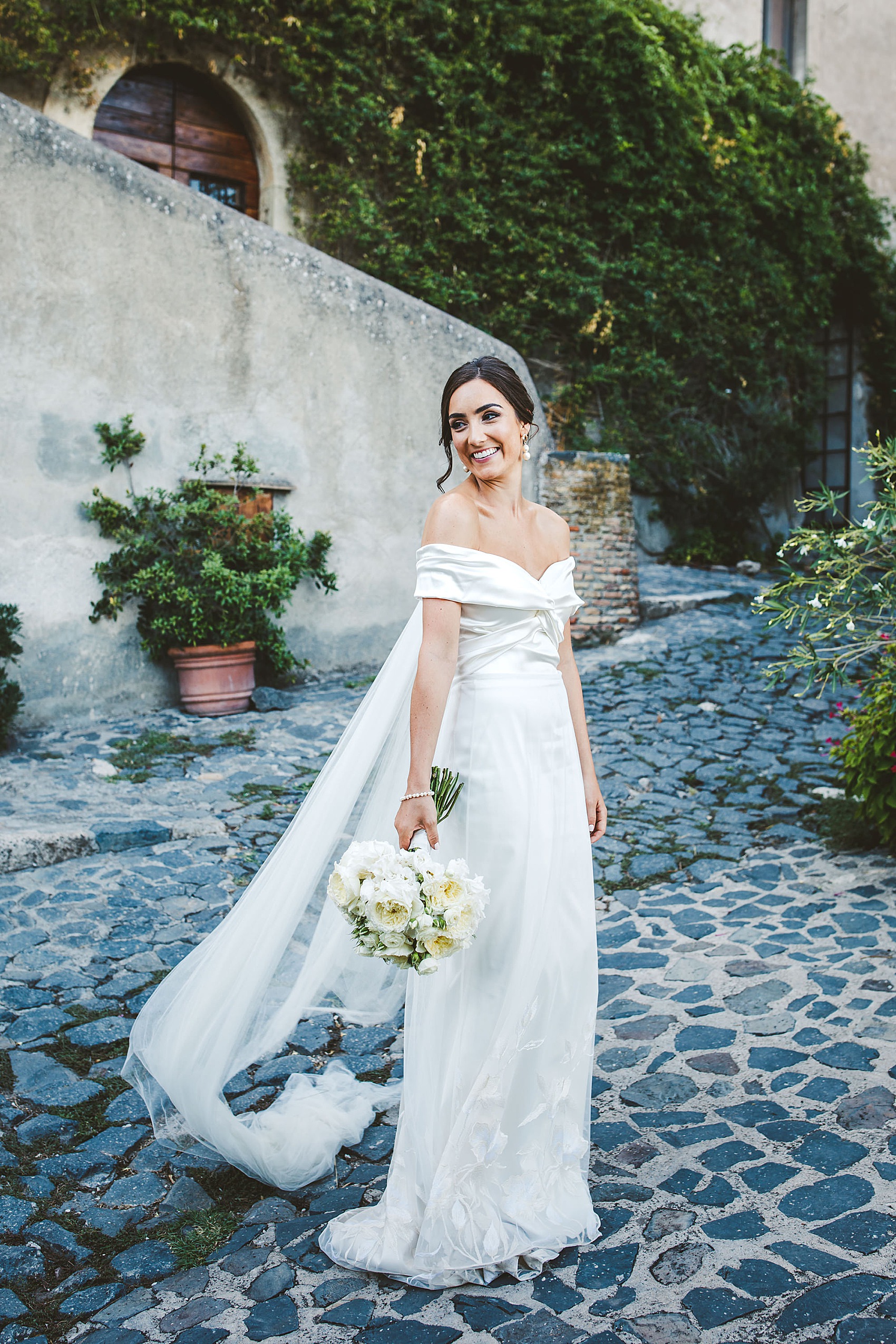 25 Halfpenny London bride Rome wedding