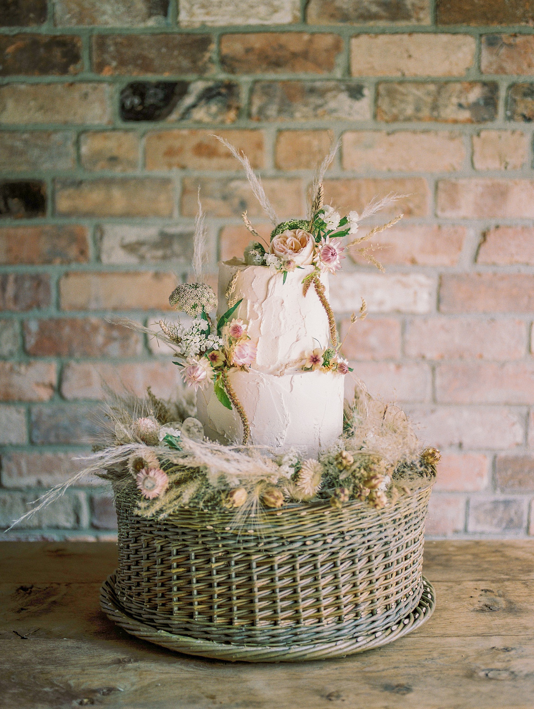 36 Wedding prairie barn yard vibes