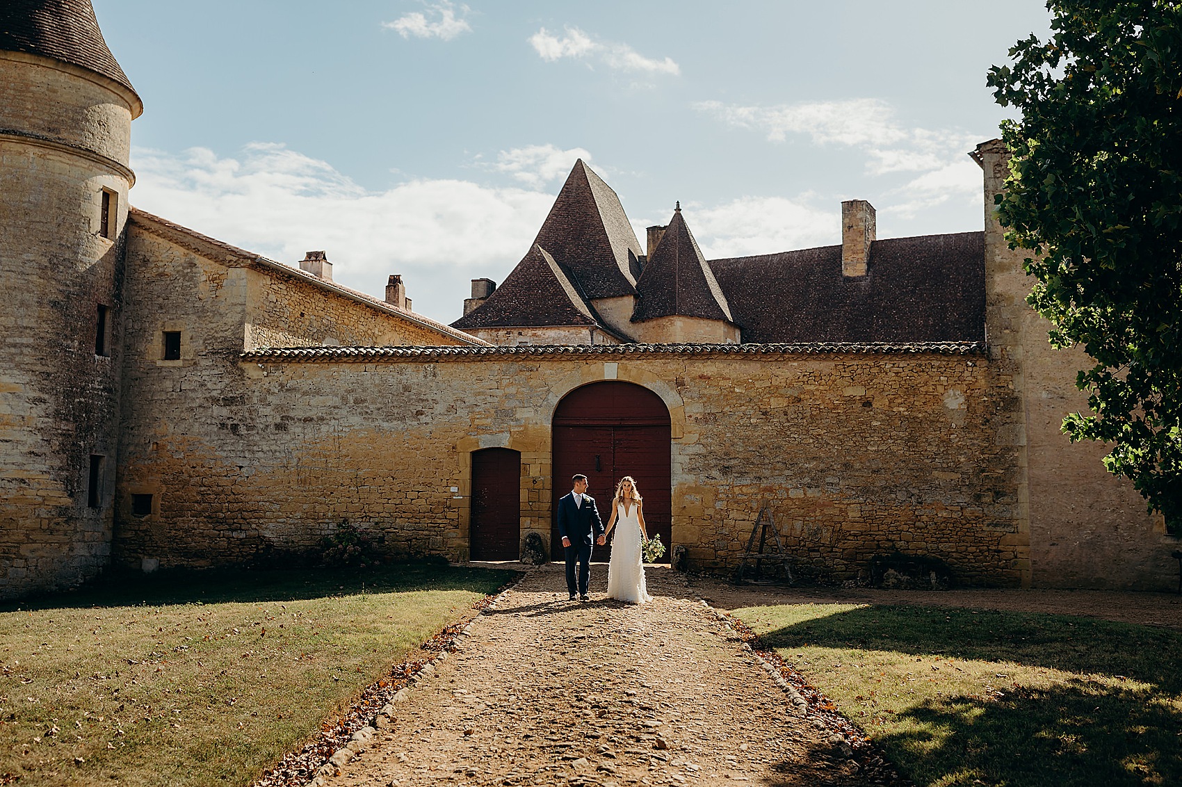 Suzanne Neville bride French Wedding 39