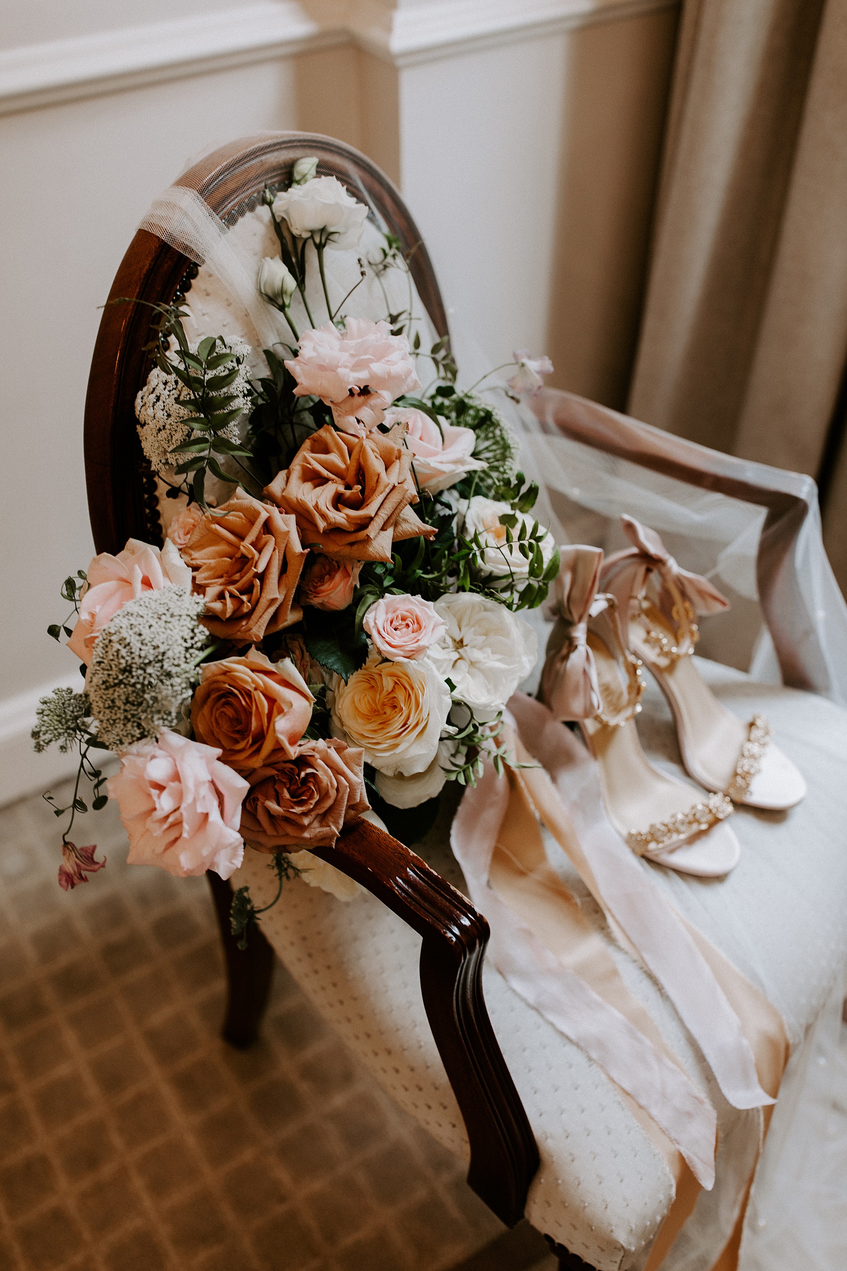 14 Pretty playful blush pink mustard wedding ideas - Pretty and Playful Blush Pink & Mustard Inspired Wedding Editorial / Inspiration in Central London 14 Pretty playful blush pink mustard wedding ideas