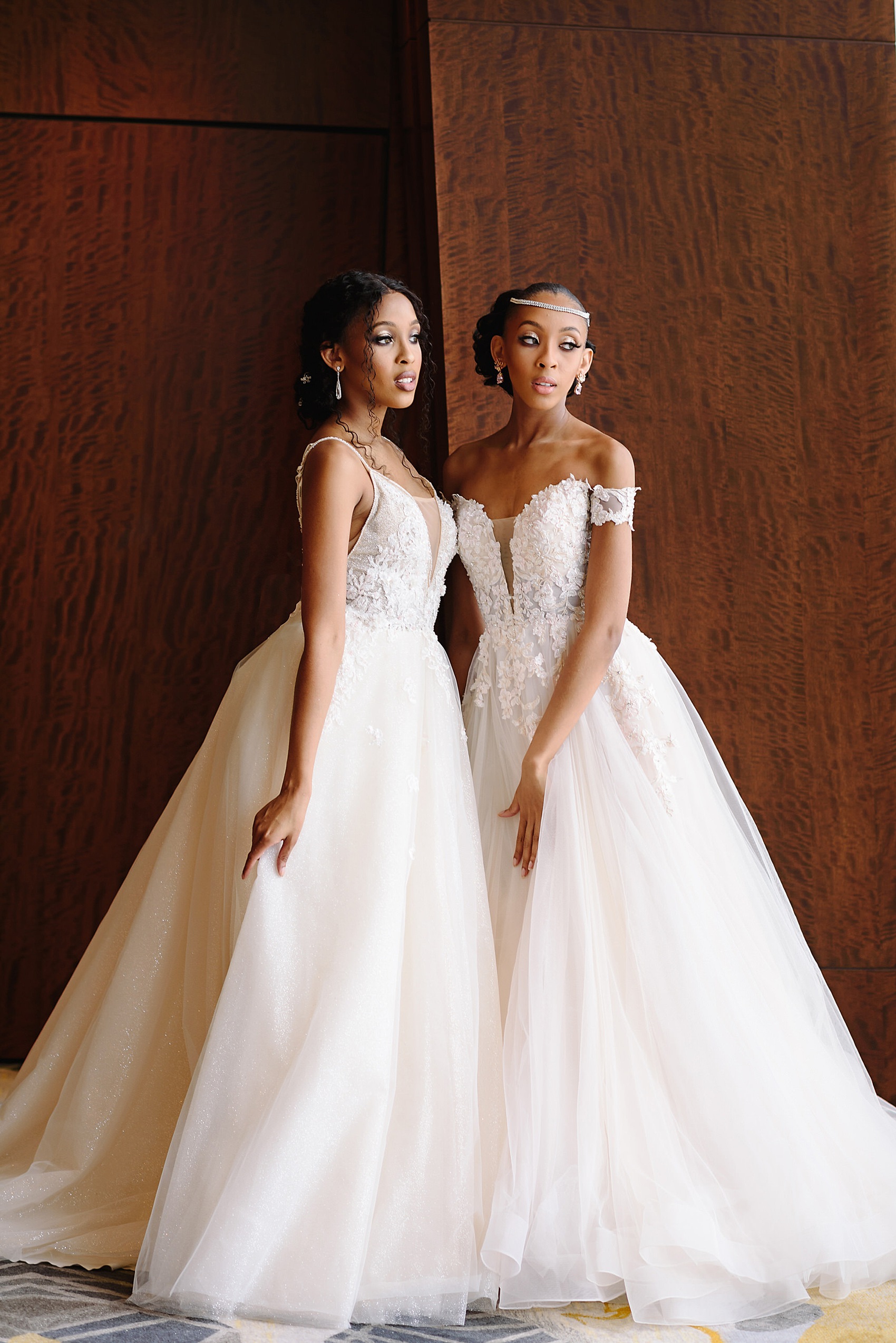 20 Bold Glamorous City Wedding