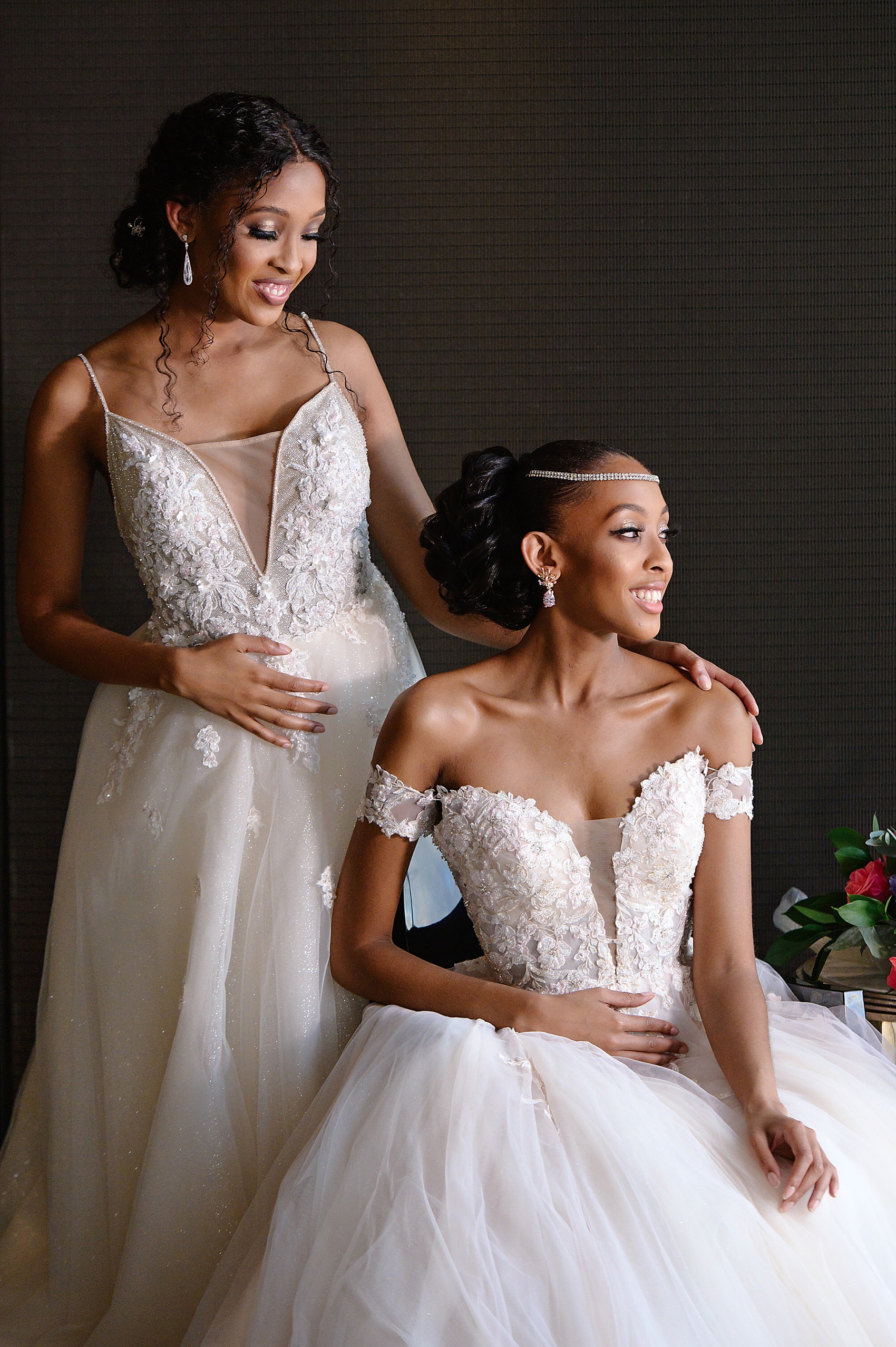 91 Bold Glamorous City Wedding