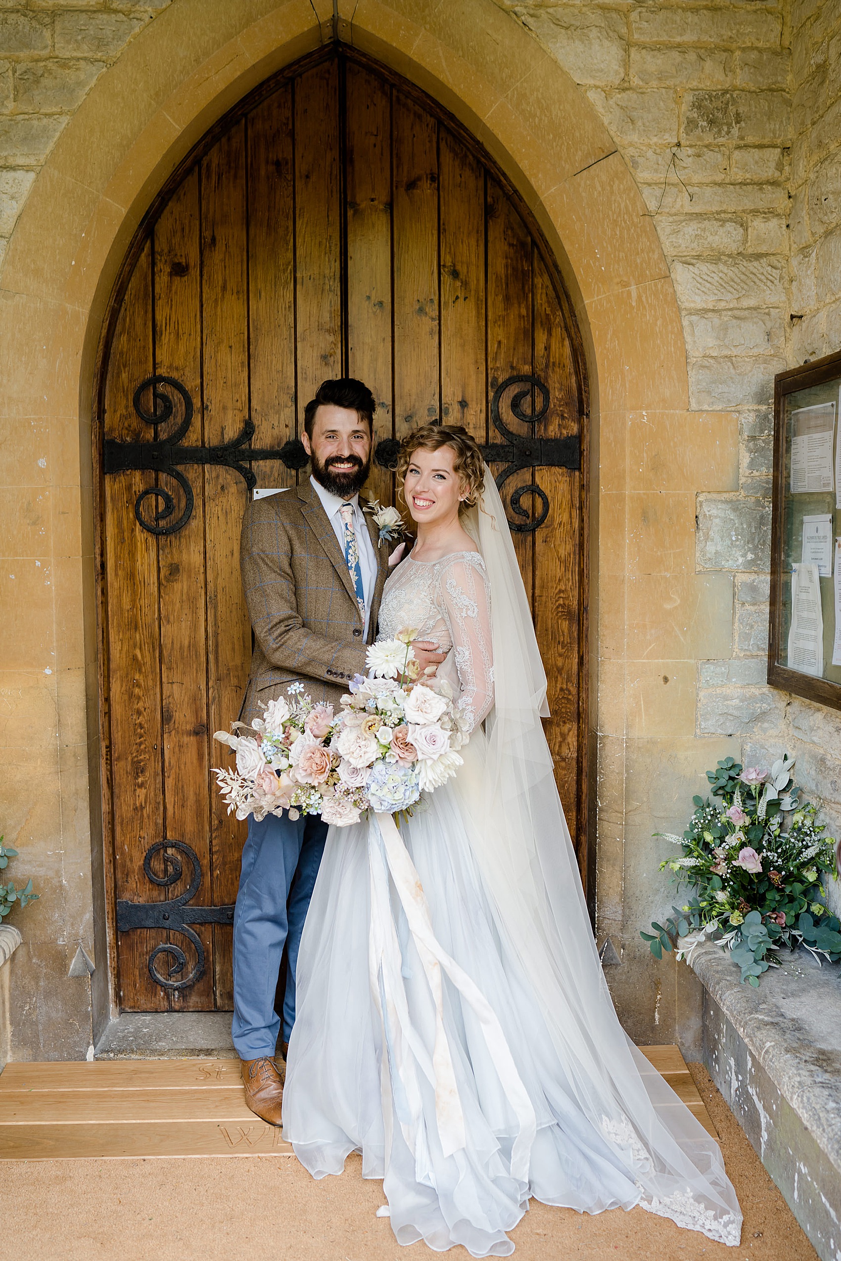 37 Barn Avington Leanne Marshall bride