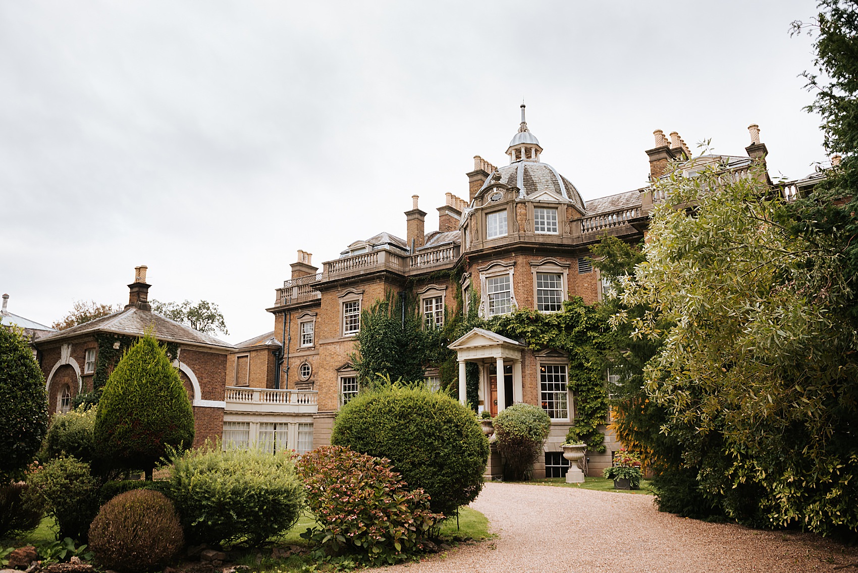 49 Hampton Court House Wedding 1