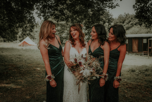 A Natural & Outdoor Wedding at The Dreys in Kent for a Laudae Bride & Her Floral Wedding Dress