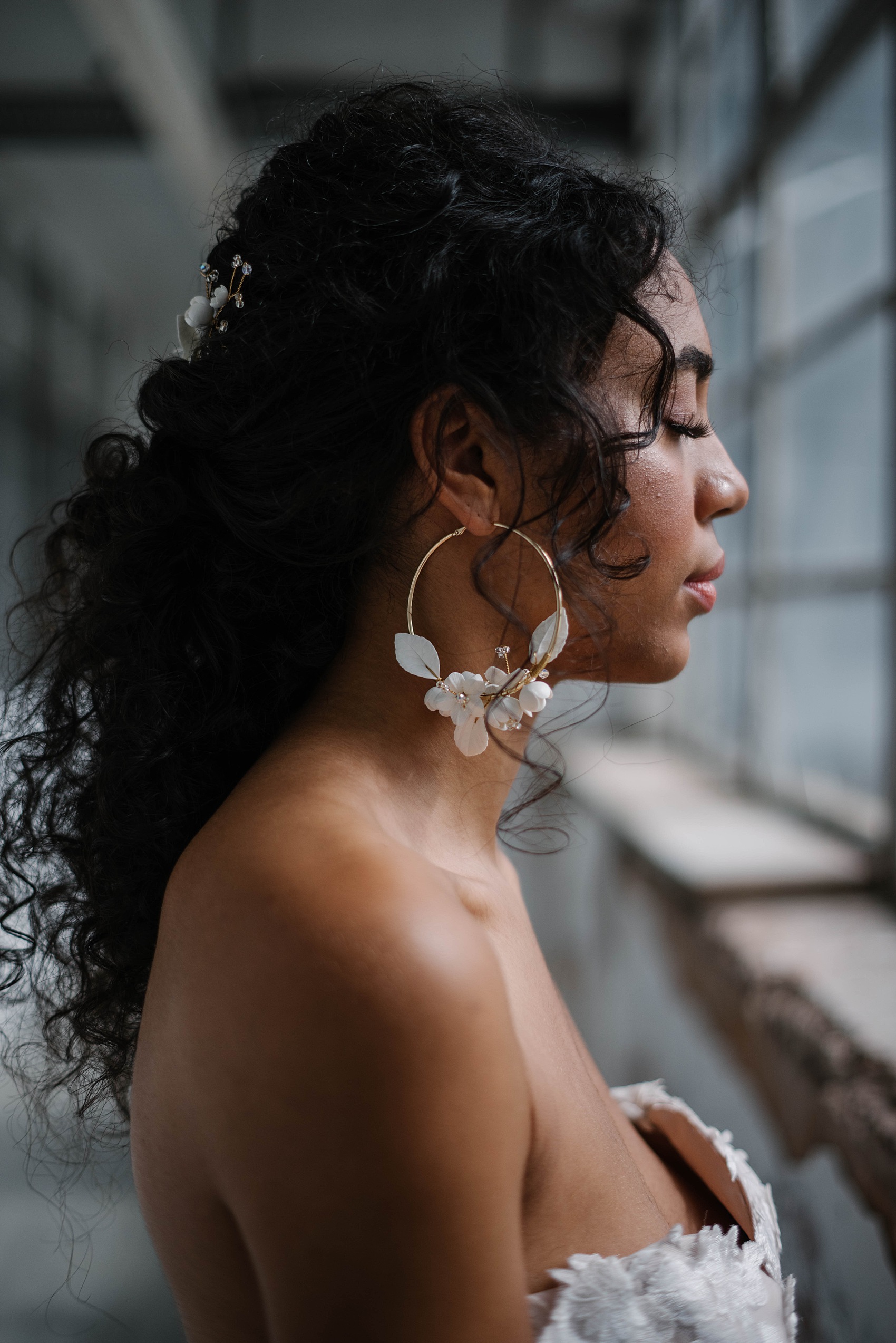 10 Alabaster Dream bridal accessories