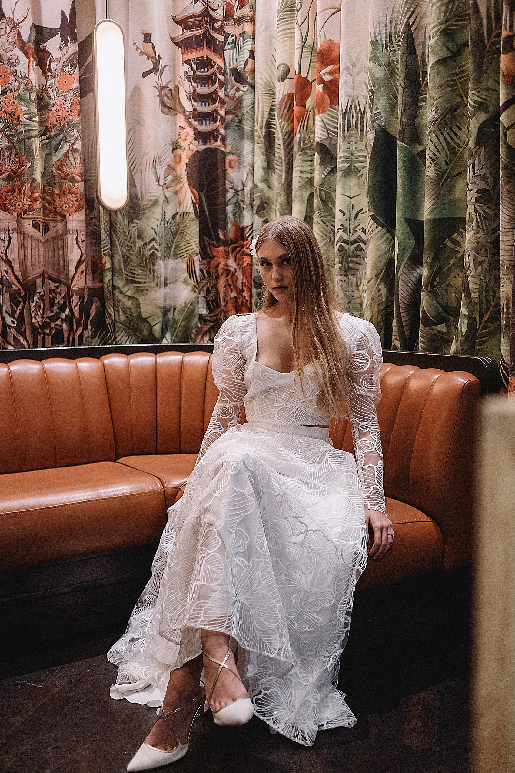 146 Modern Hollywood Bridal