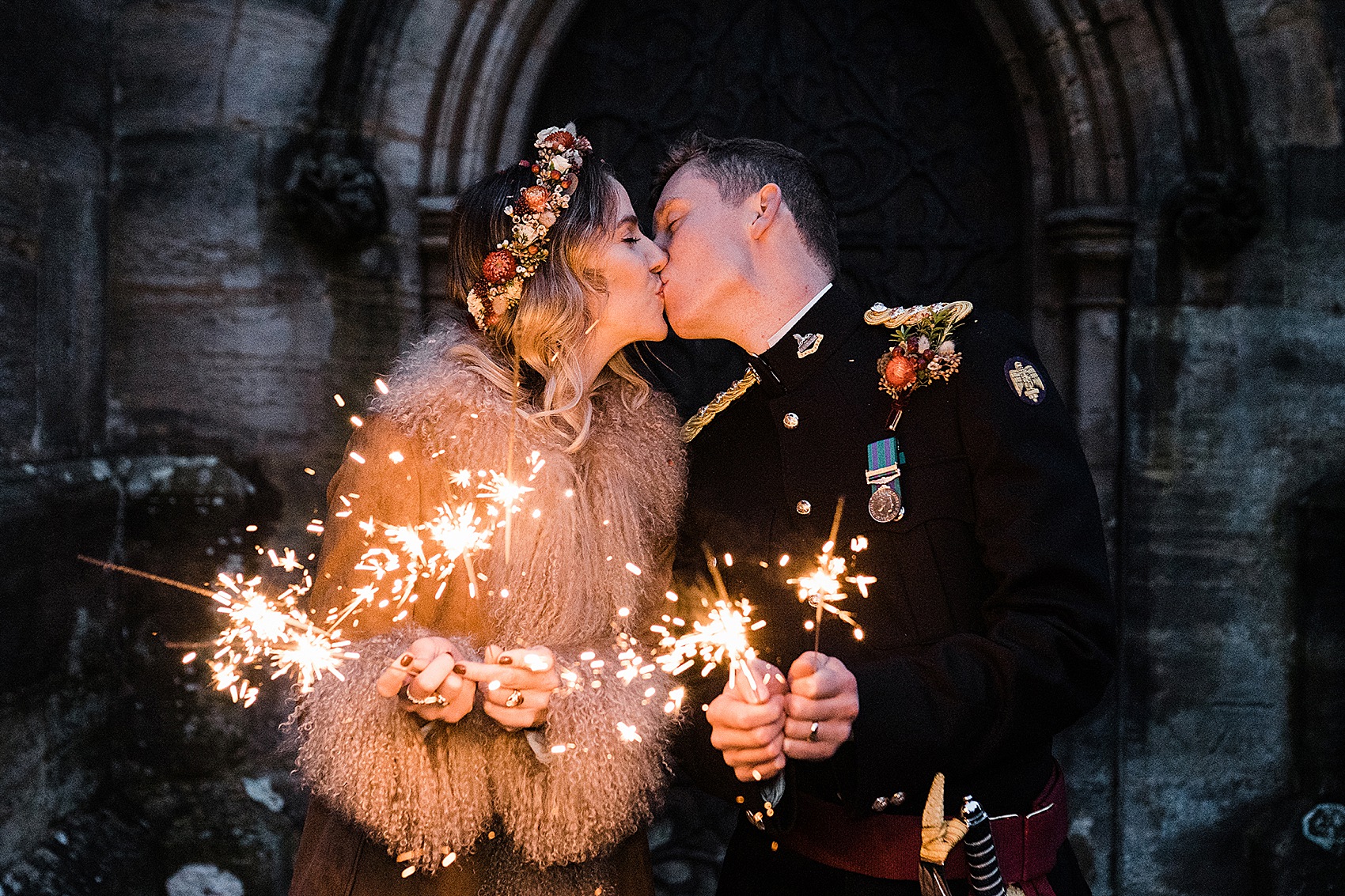 46 Military winter micro wedding