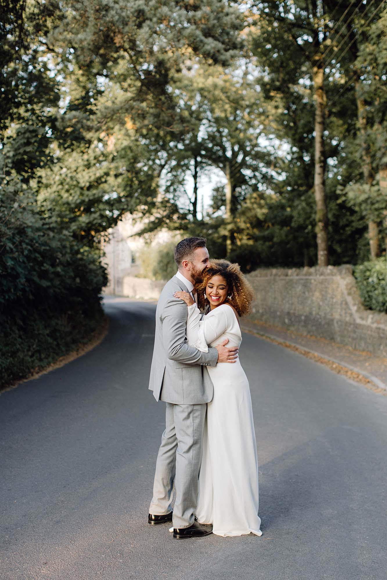 182 Small modern wedding inspiration