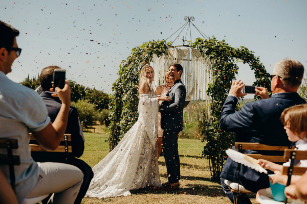8 Great Details & Ideas For Summer Weddings