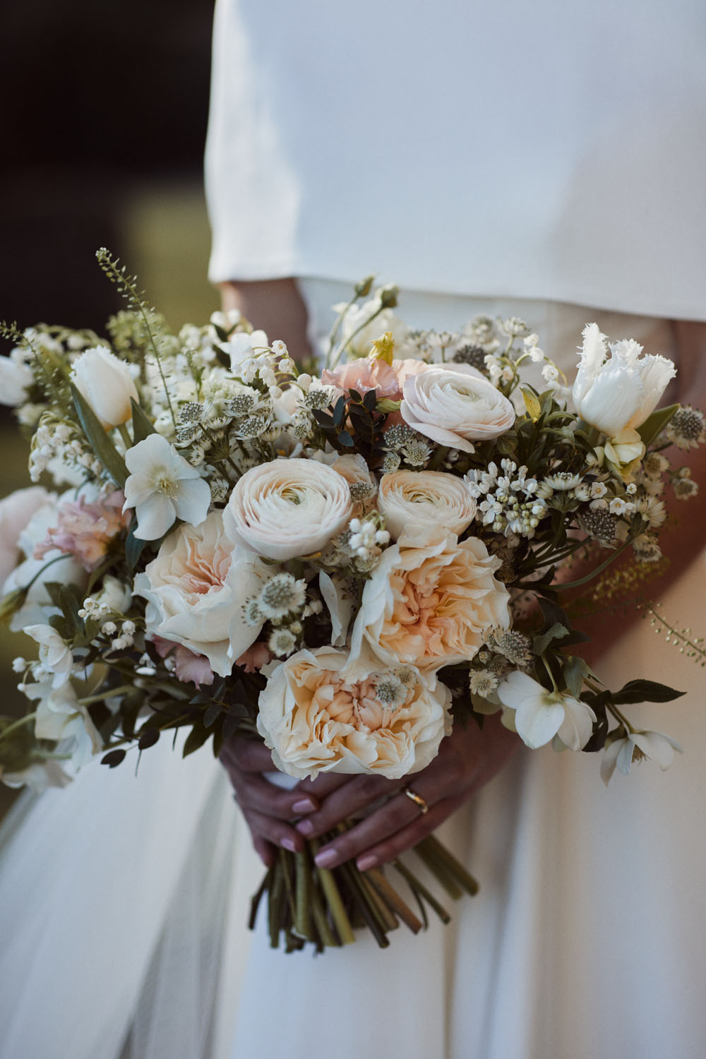 25 Bouquet portrait