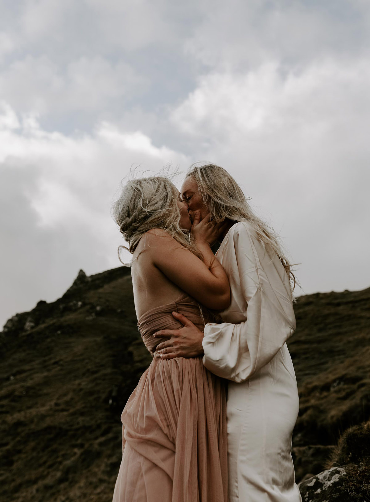 17 Lesbian elopement Isle of Skye