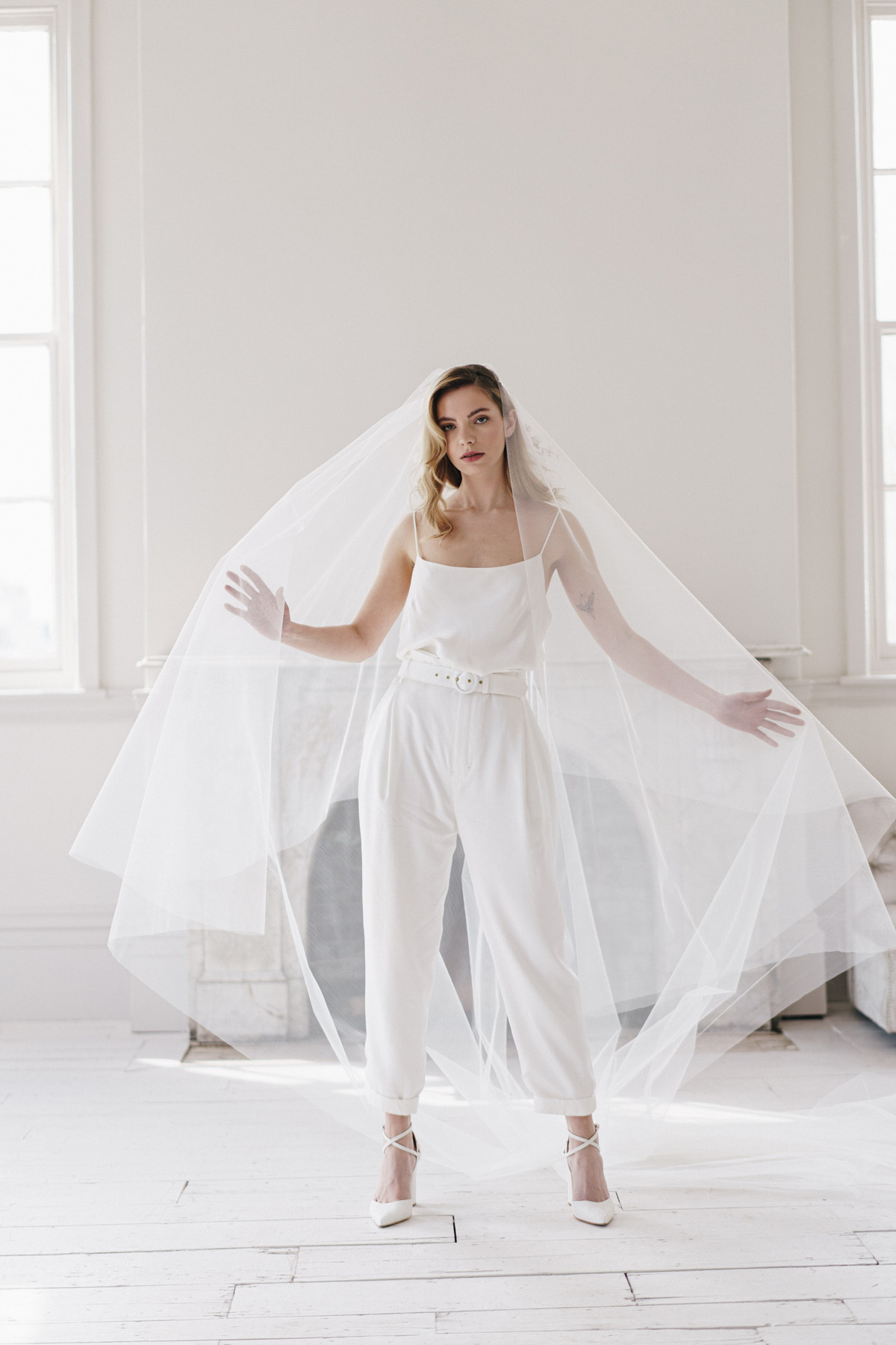 Wedding veils and headpieces deals