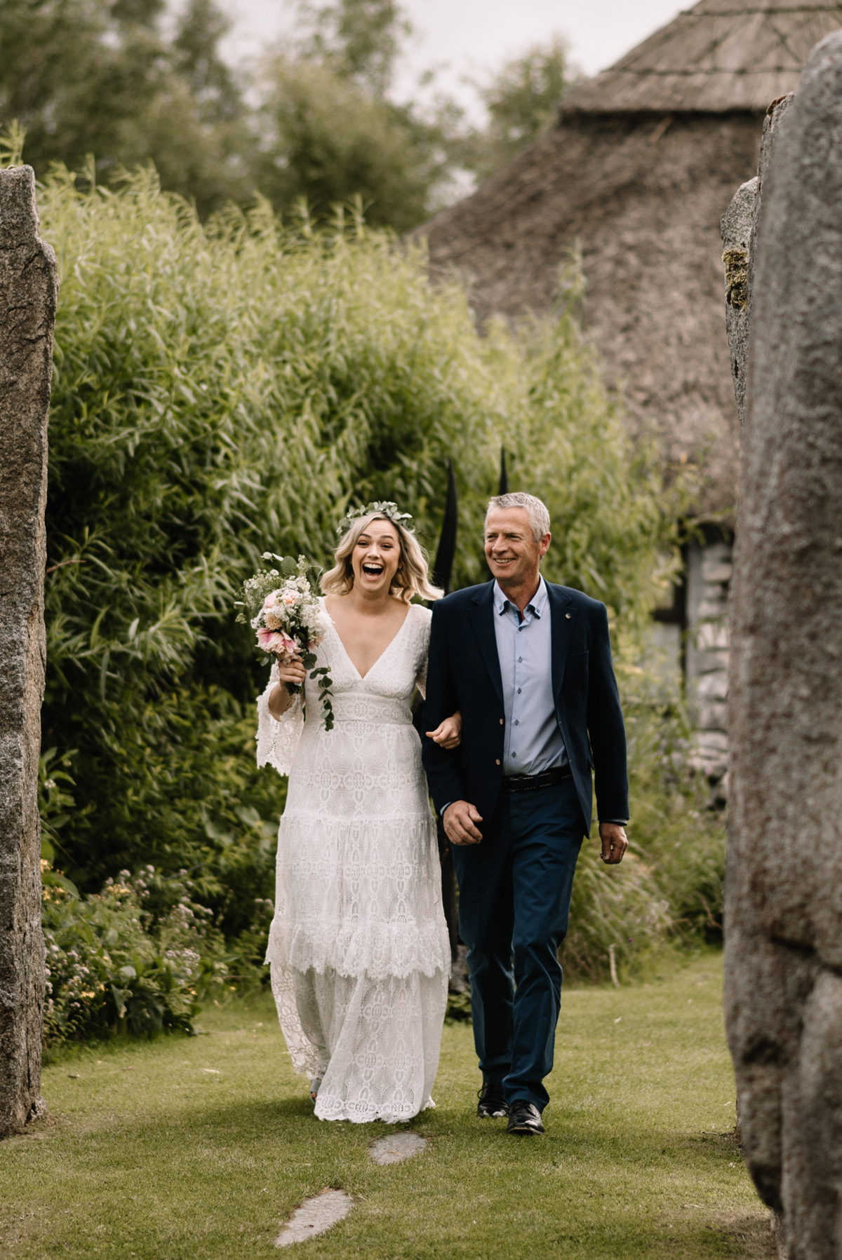 An Wildflower Inspired Handfasting Wedding for an Irish Bride