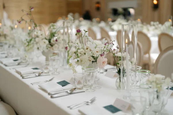 Spring wedding at Heritage House, Daylesford