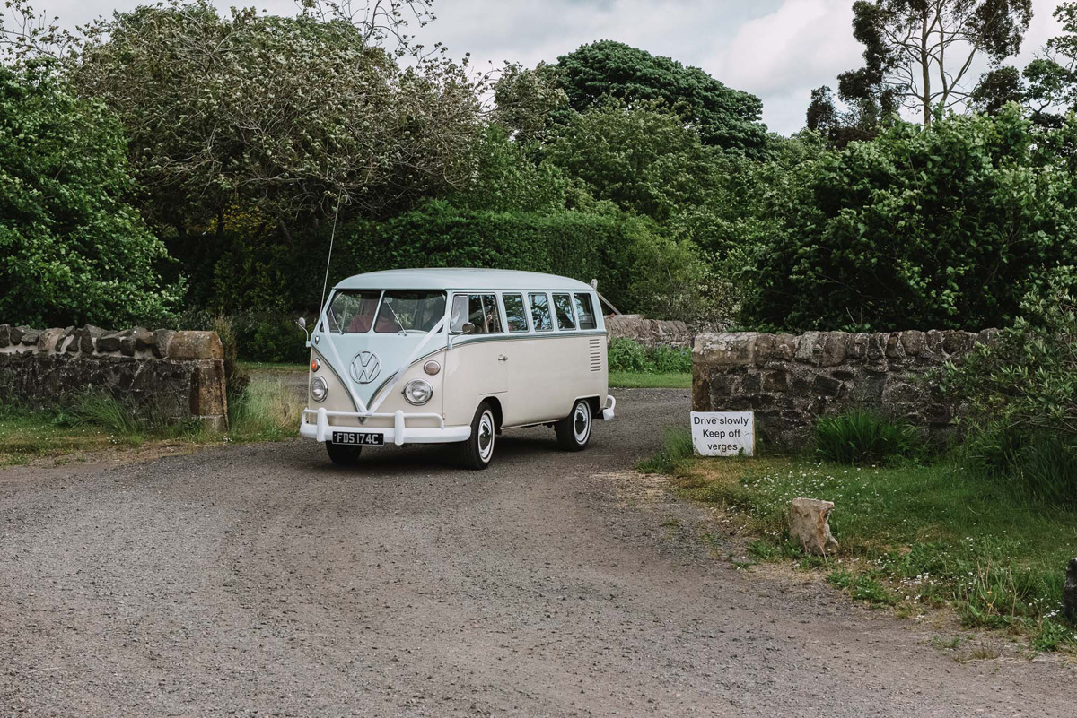 95 Pratis Barn wedding