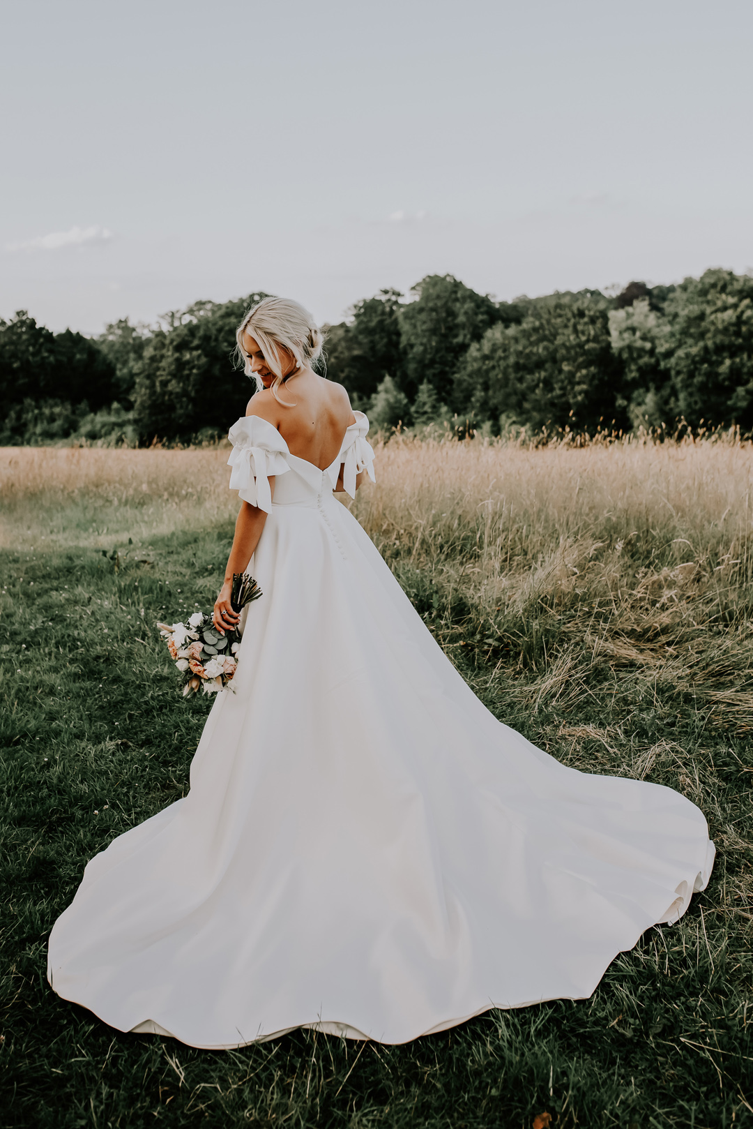 175 Emma Beaumont bride Oak Tree Barn wedding Kent