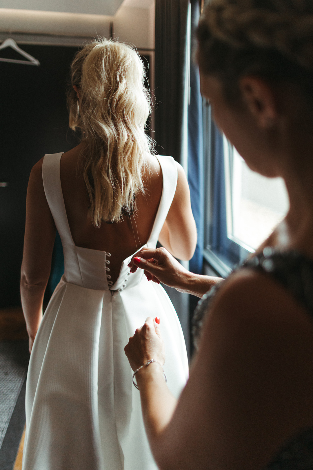 10 Andrea Hawkes Bride Shoreditch Studios Wedding