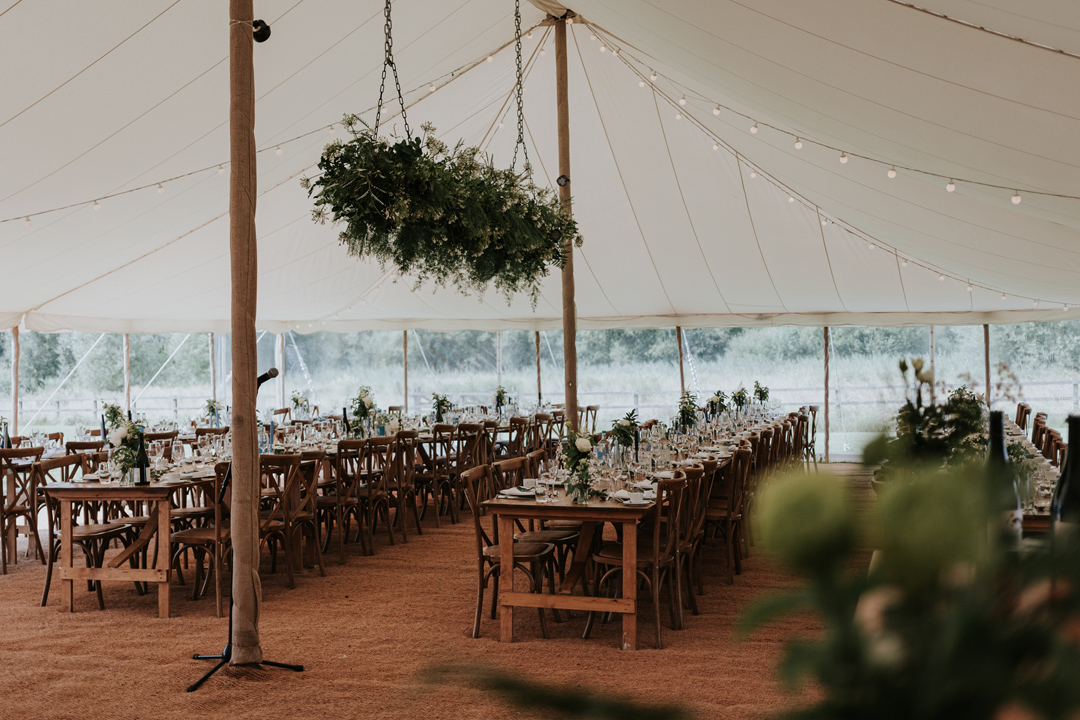 102 English country marquee wedding