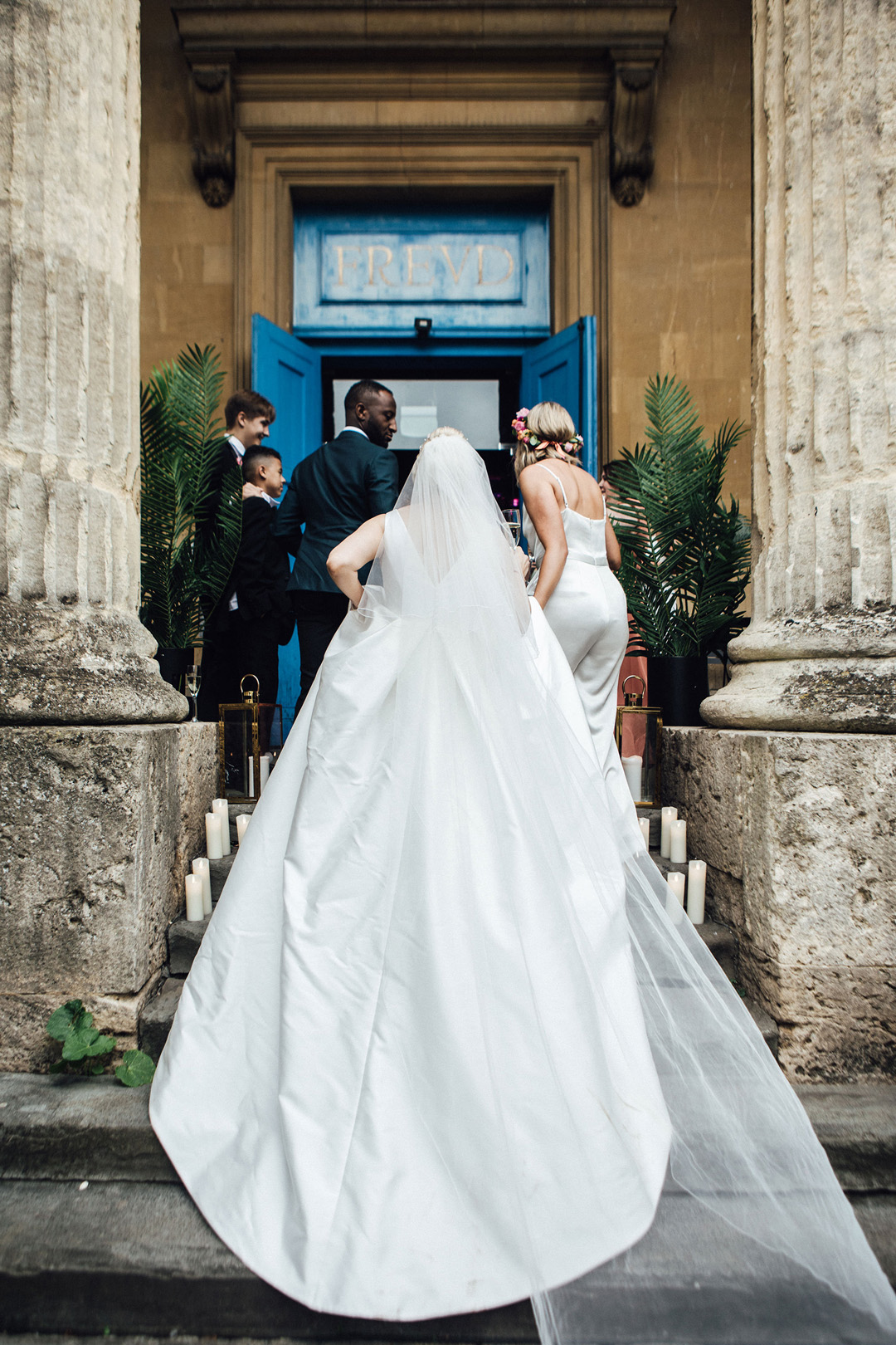 115 Suzanne Neville Bride Nottingham Carnival Inspired Wedding