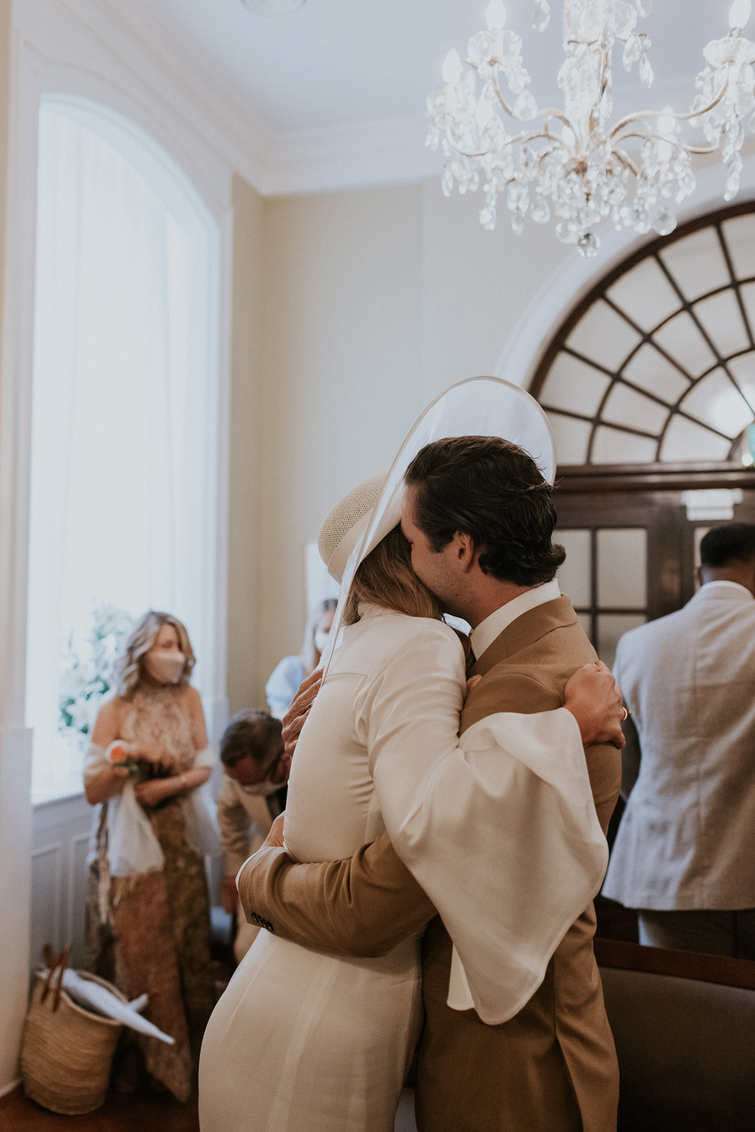 15 Bride in a wide brim hat Chelsea wdding